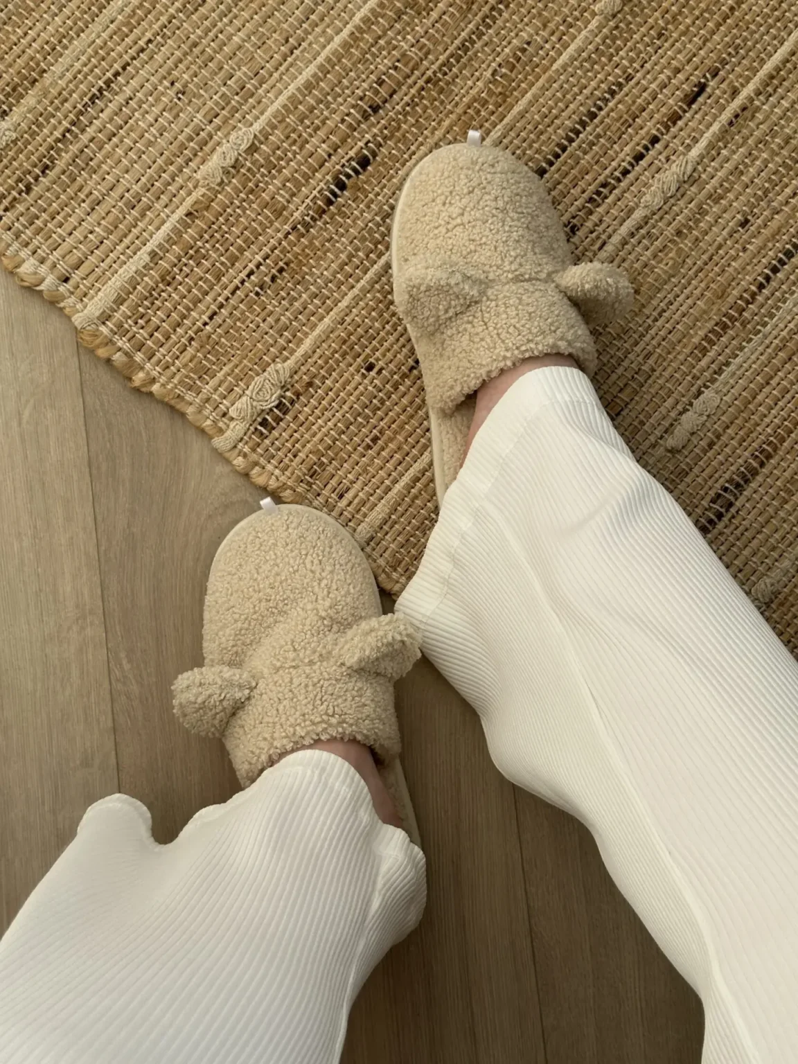 Капці домашні жіночі HS хутрянi TEDDY milk