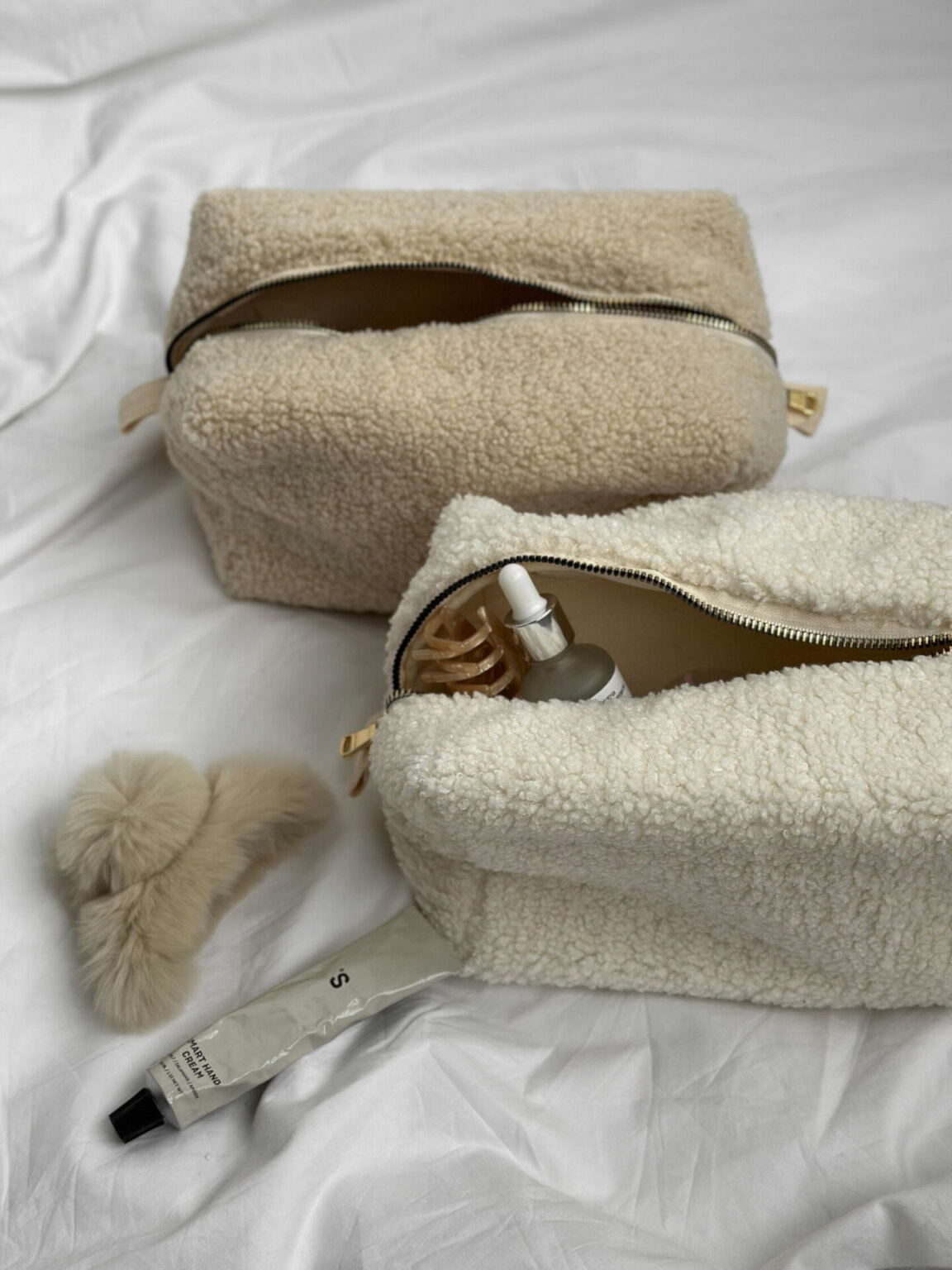 Подарунковий набір TEDDY milk (косметичка, капці)