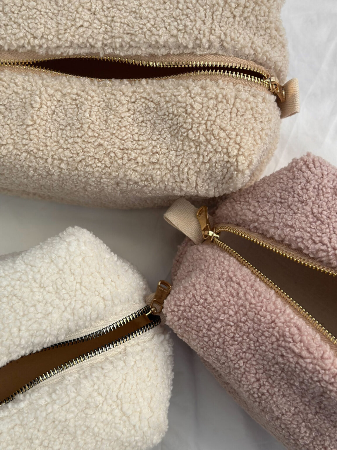 Подарунковий набір TEDDY pink (косметичка, капці, пакування сіре)