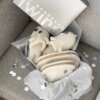 Подарунковий набір TEDDY white (косметичка, капці, пакування сіре)