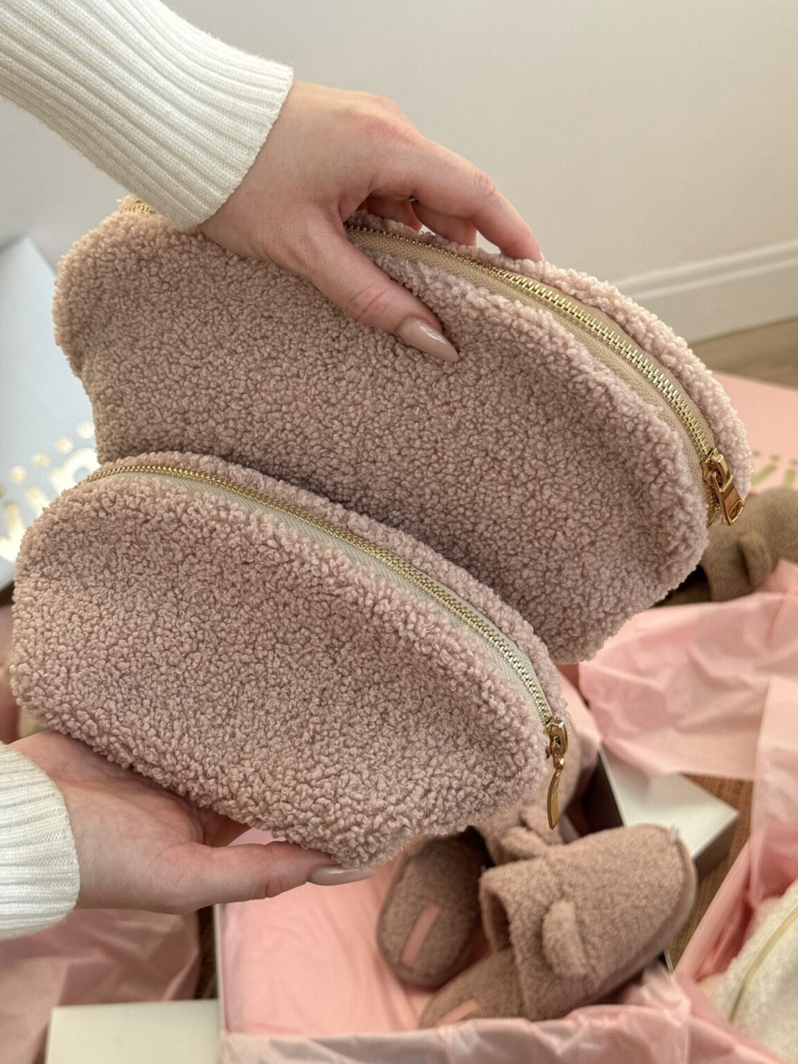 Подарунковий набір TEDDY pink (косметичка, капці, пакування рожеве)