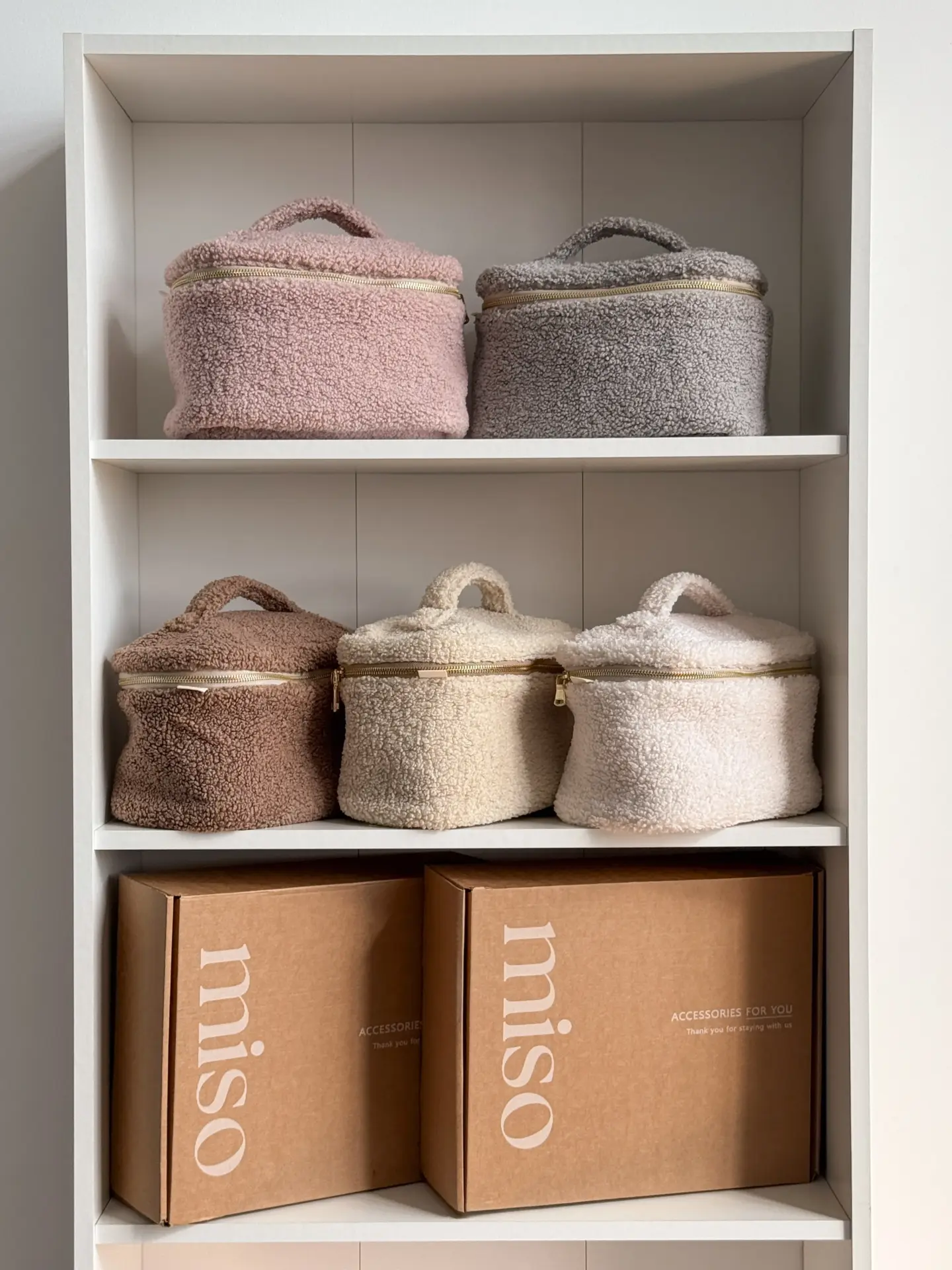 Косметичка TEDDY бежевого кольору сундук