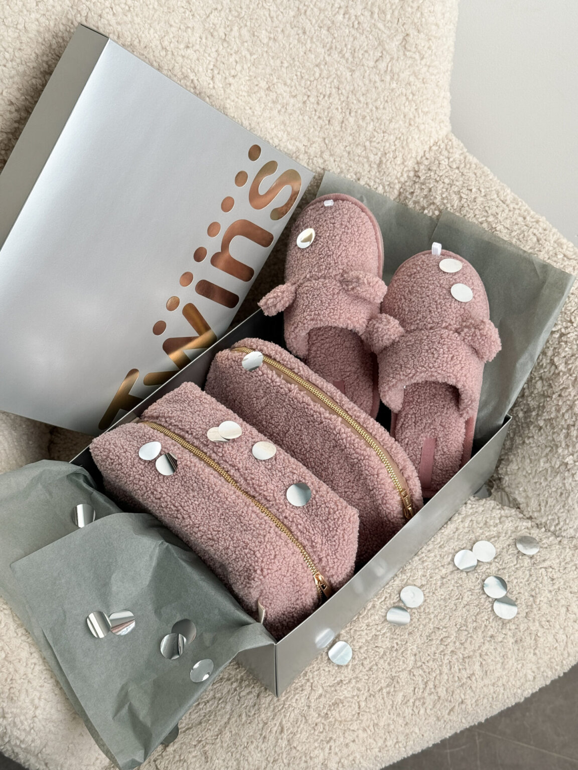 Подарунковий набір TEDDY pink (косметичка, капці, пакування сіре)