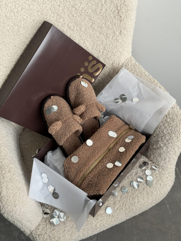 Подарунковий набір TEDDY brown (косметичка, капці, пакування коричневе)