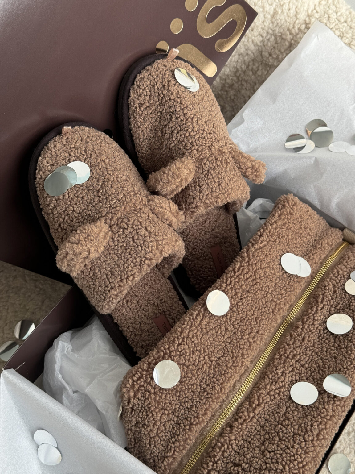 Подарунковий набір TEDDY brown (косметичка, капці, пакування коричневе)