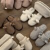 Подарунковий набір TEDDY white (косметичка, капці, пакування сіре)
