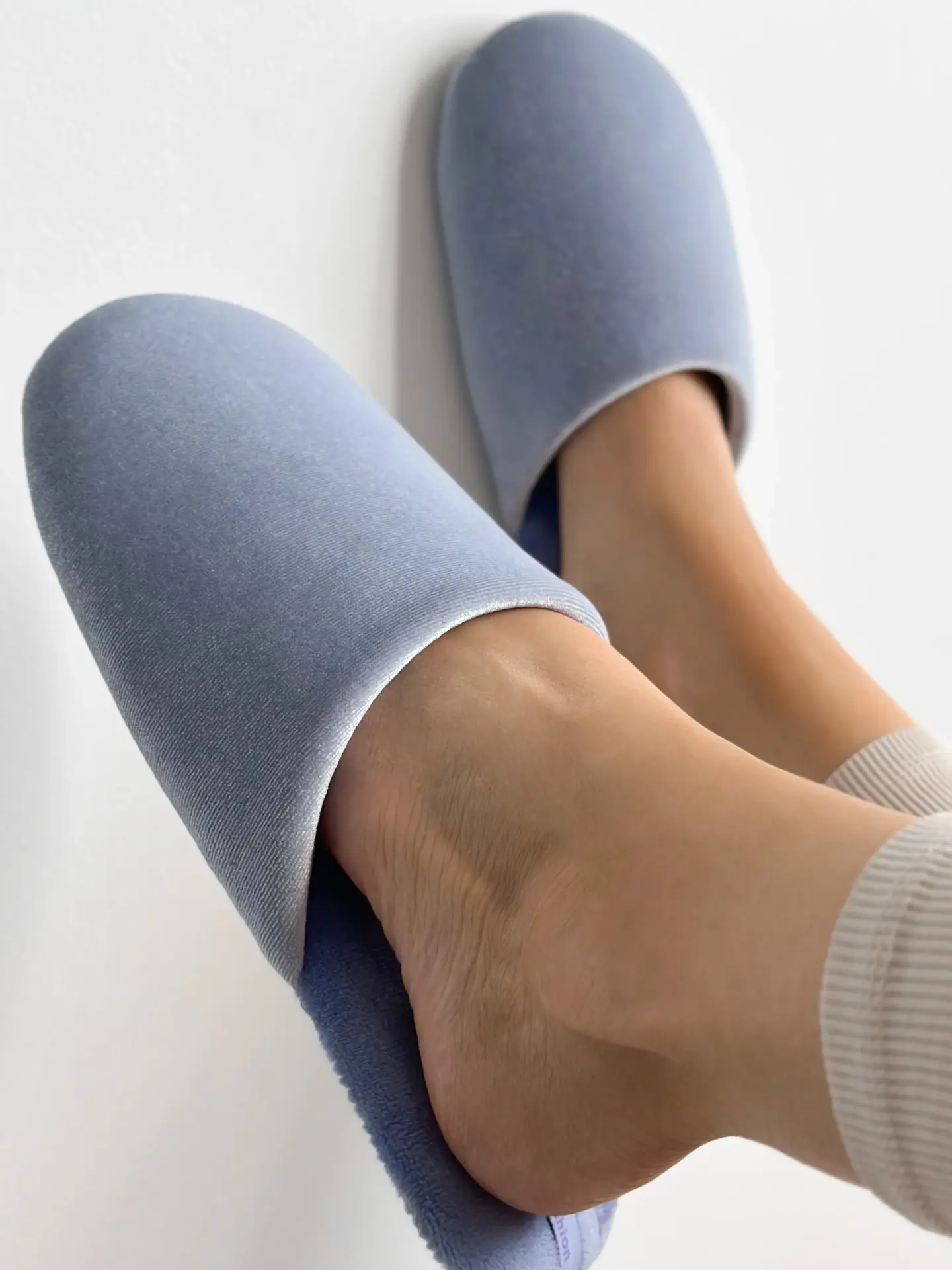 Капці домашні жіночі велюрові ЕВ-2018Ц2 (блакитний) з дефектами