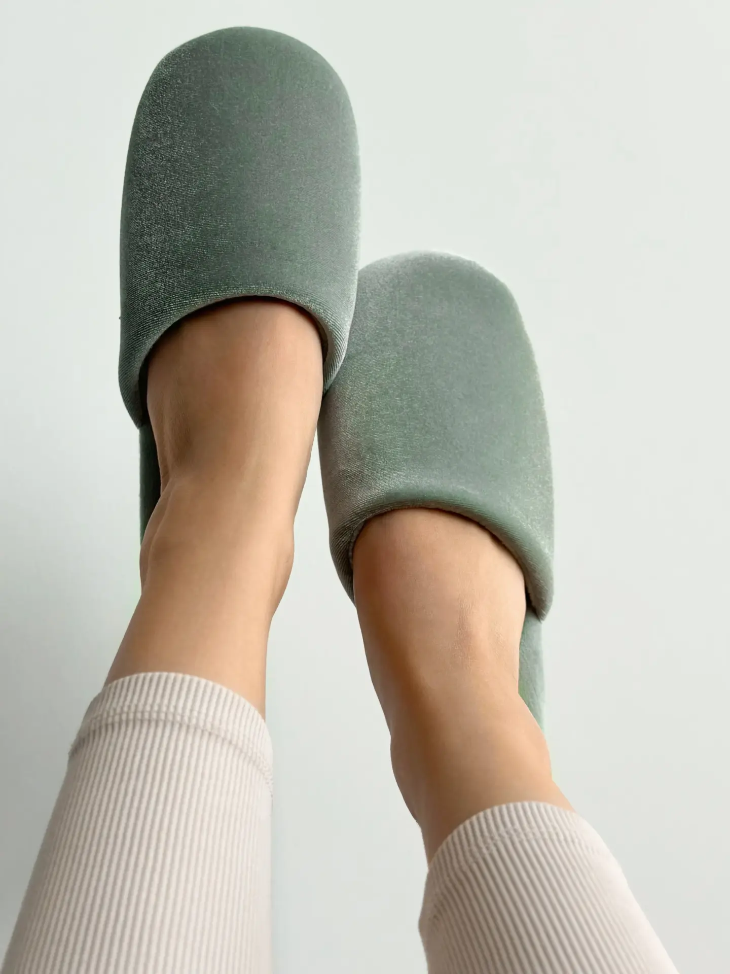 Капці домашні жіночі велюрові ЕВ-2018Ц1 (зелений) з дефектами