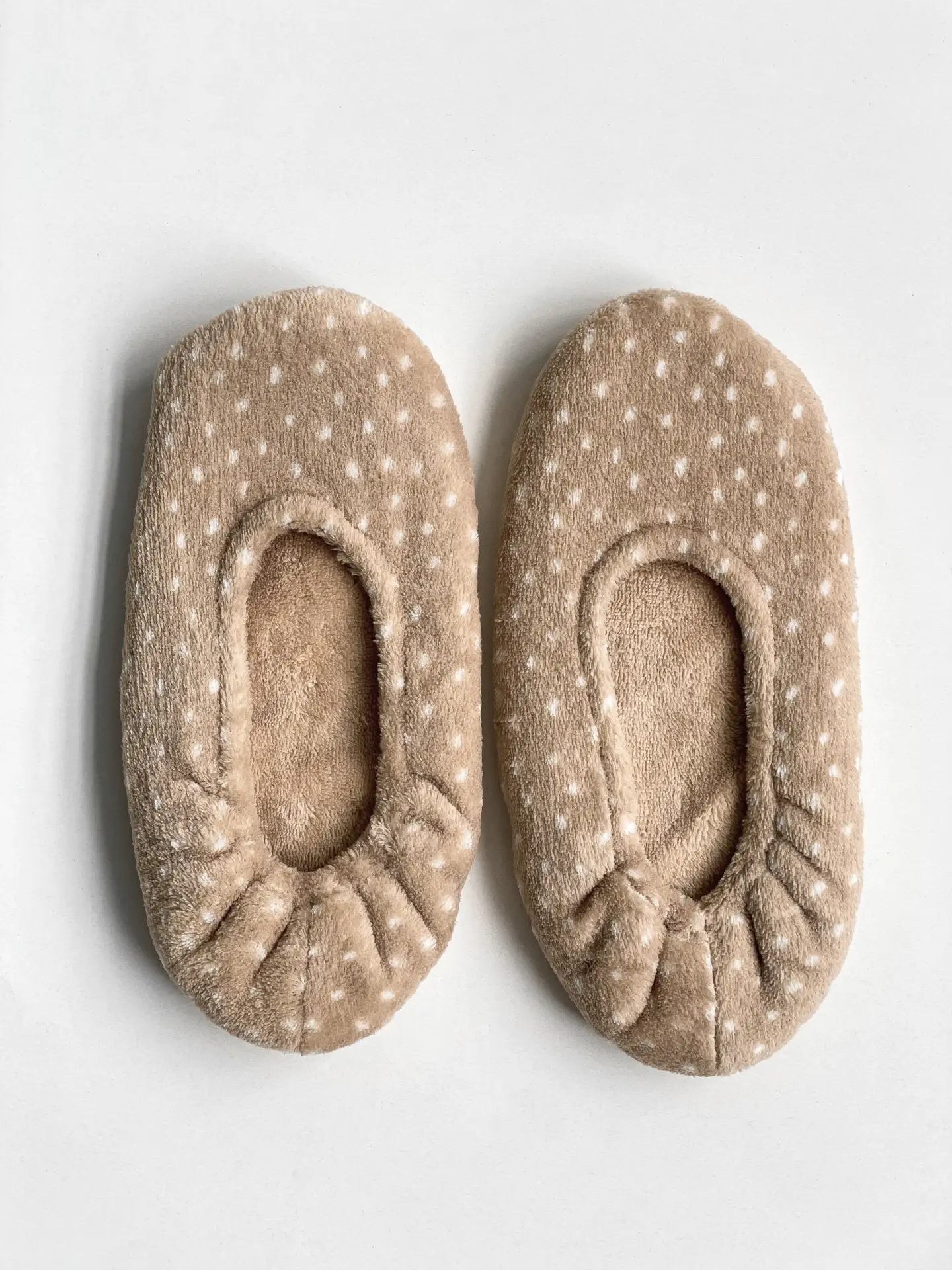 Капці домашні чешки жіночі фліс в горох бежеві
