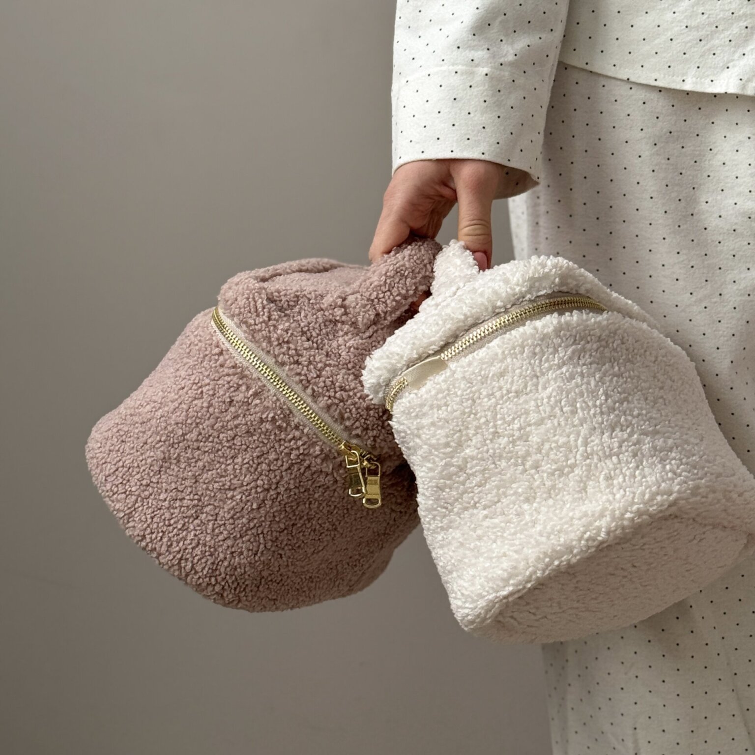 Косметичка TEDDY пудрового кольору СУНДУК