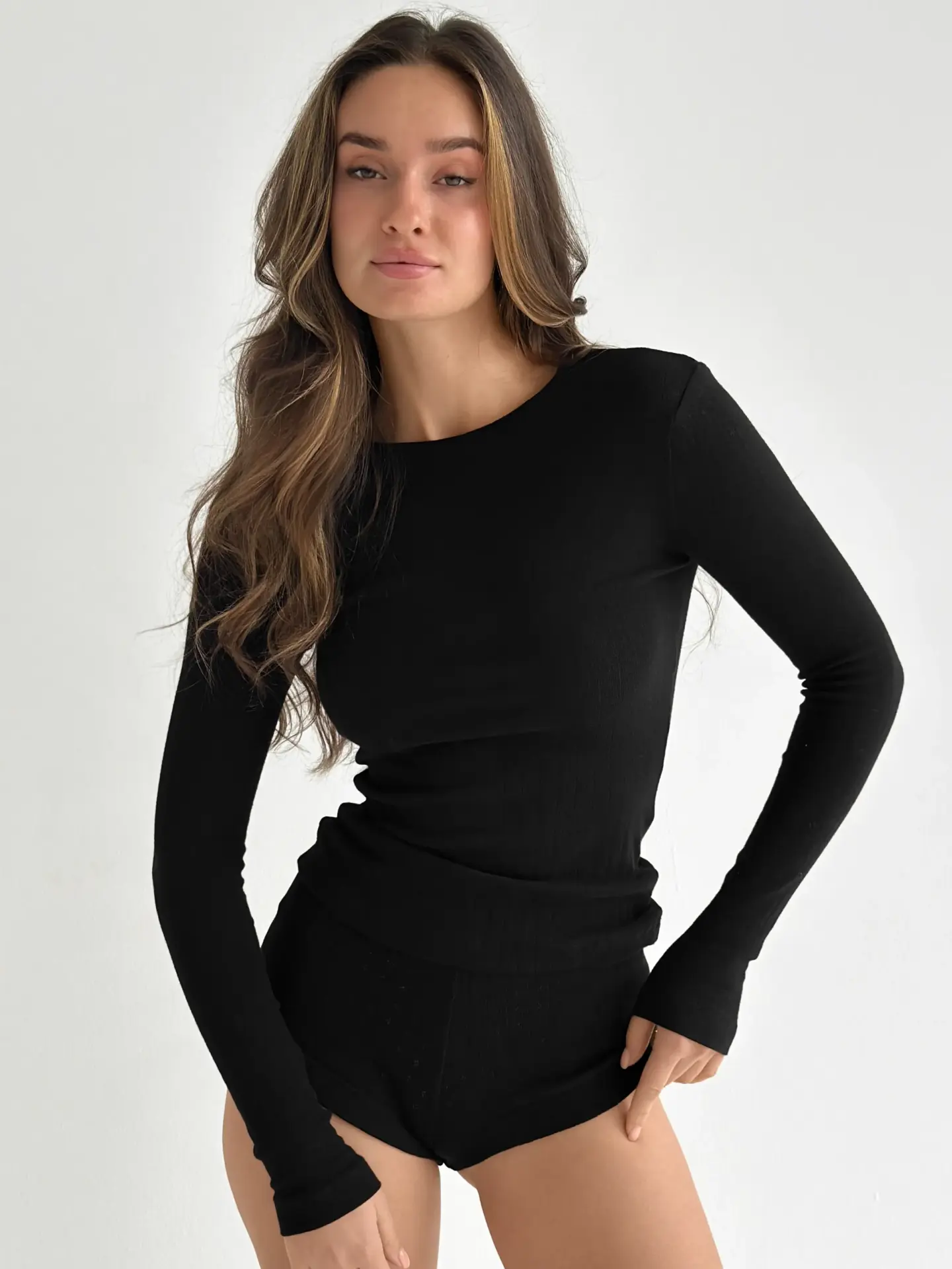 Рібана лонгслів (без ґудзика) чорний