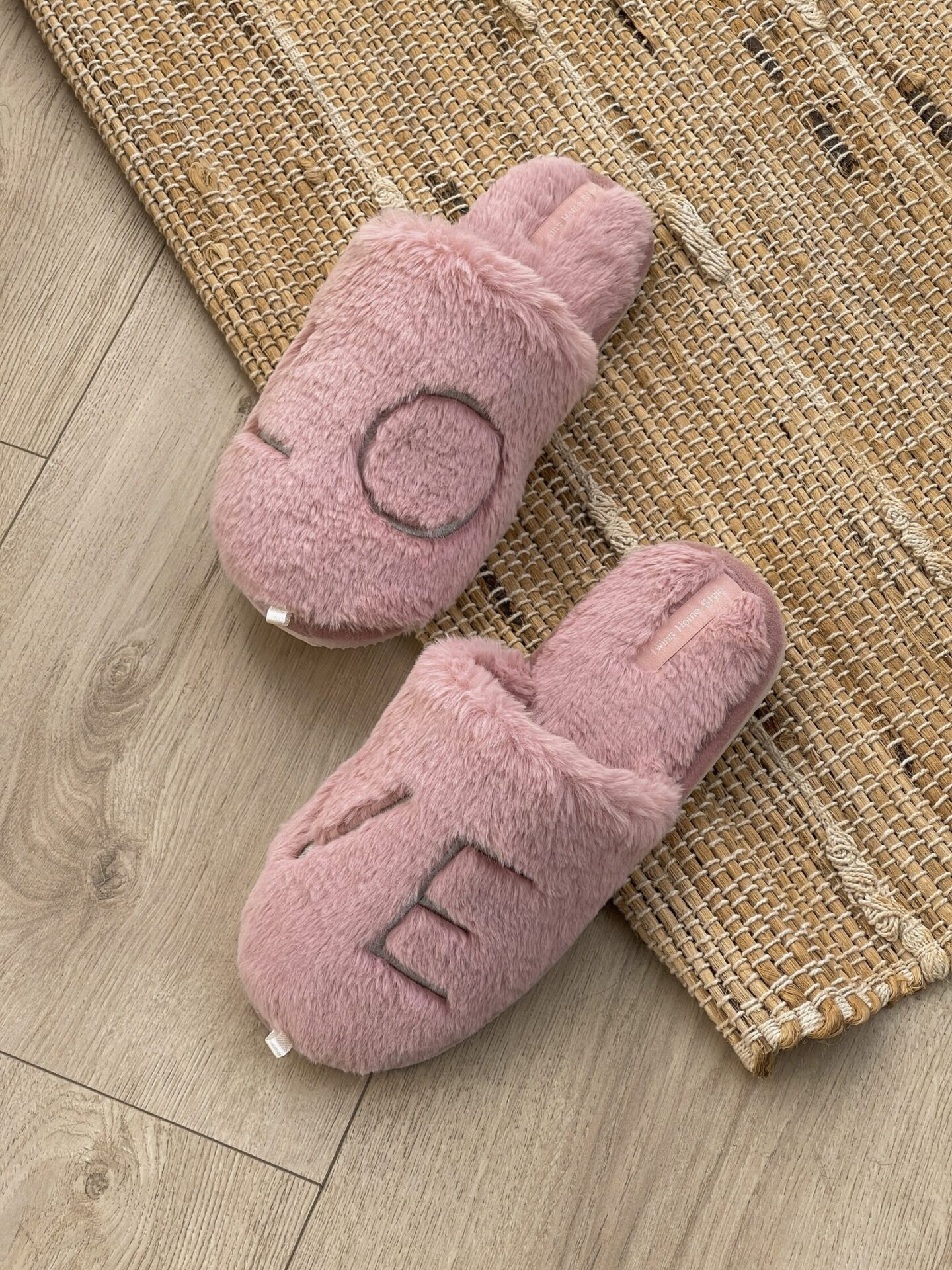 Капці домашні жіночі HS-LUX хутрянi закриті темно рожевi LOVE