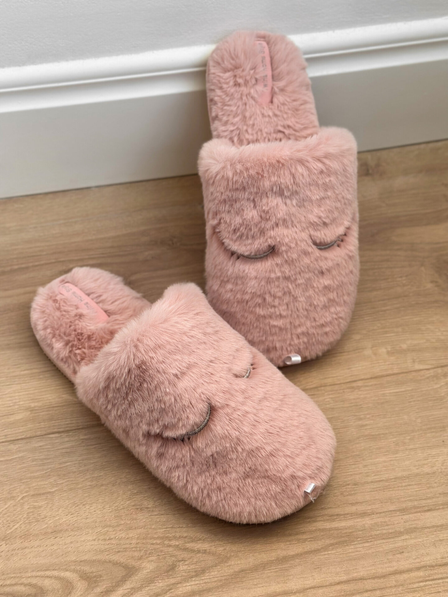 Капці домашні жіночі HS-LUX хутрянi закриті свiтло рожевi EYES