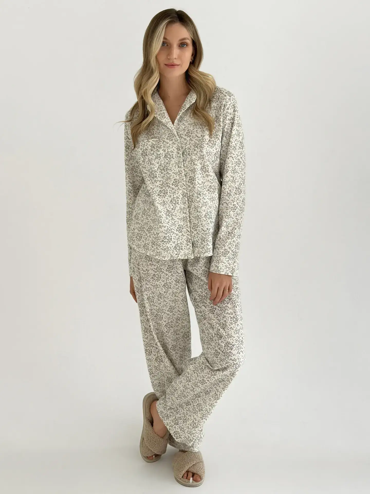 Фланель піжамний комплект “Листя” на білому