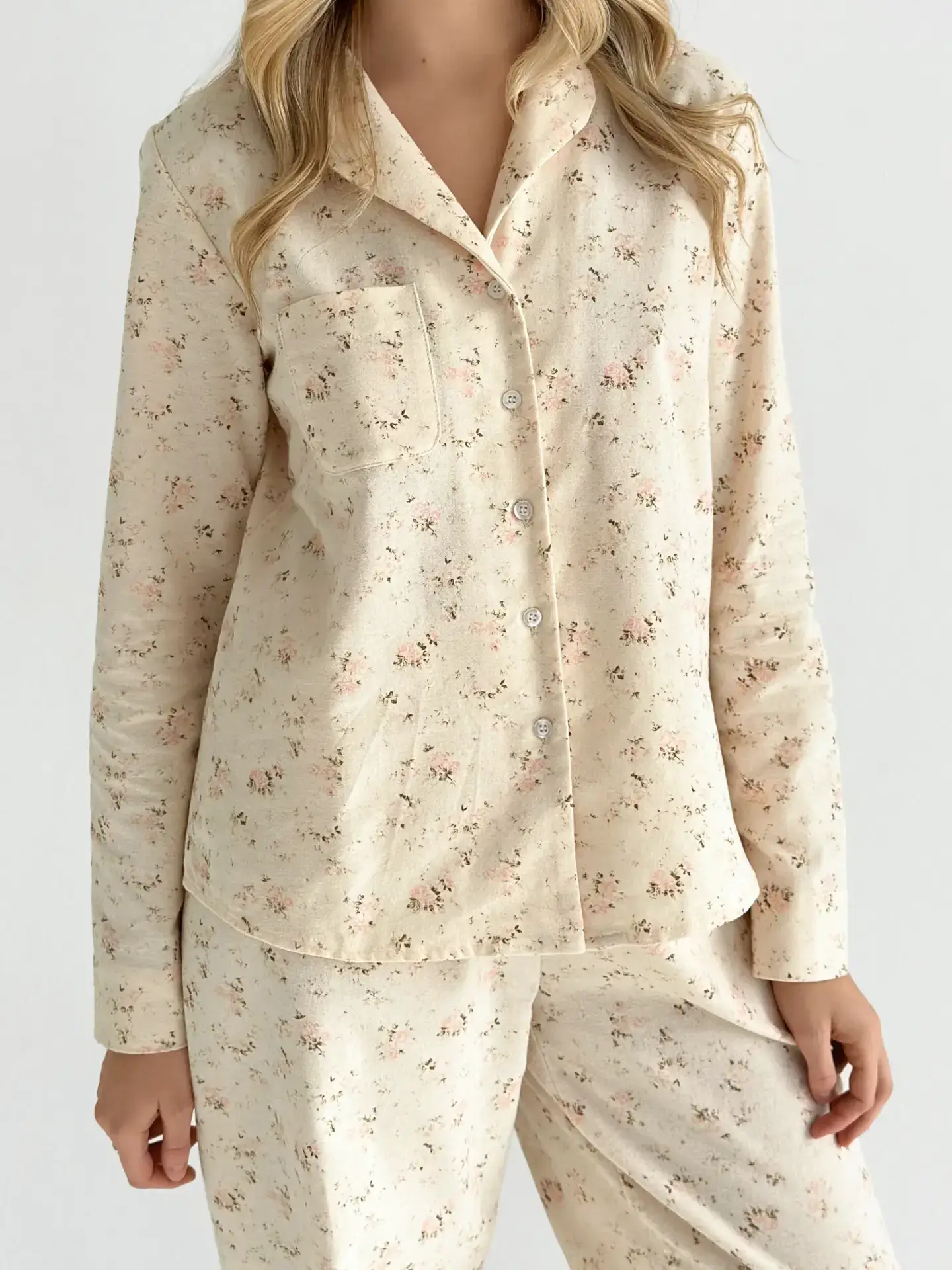 Фланель піжамний комплект “рожева троянда” на молочному