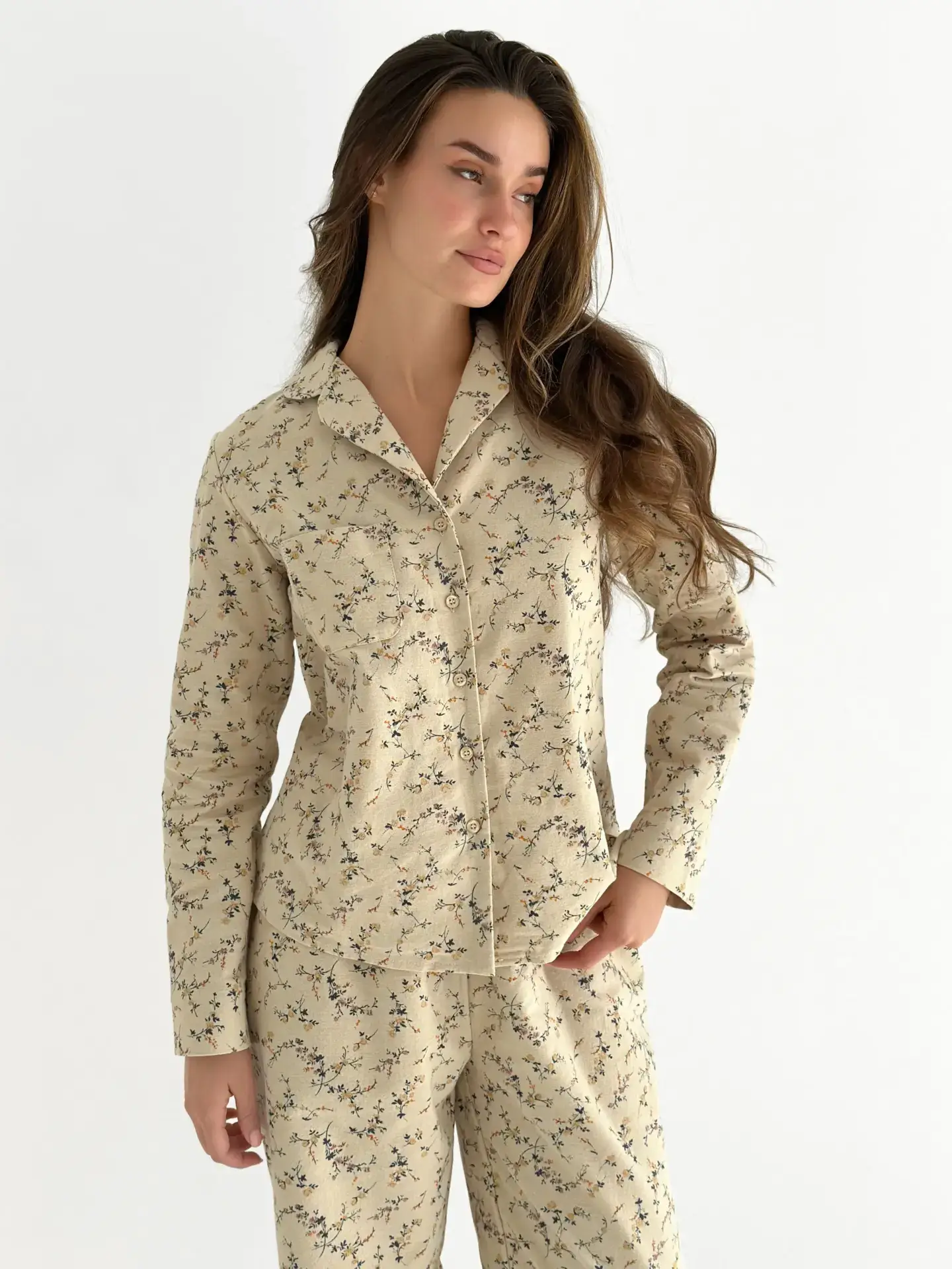 Фланель піжамний комплект “різнокольорова квітка” на темно-бежевому
