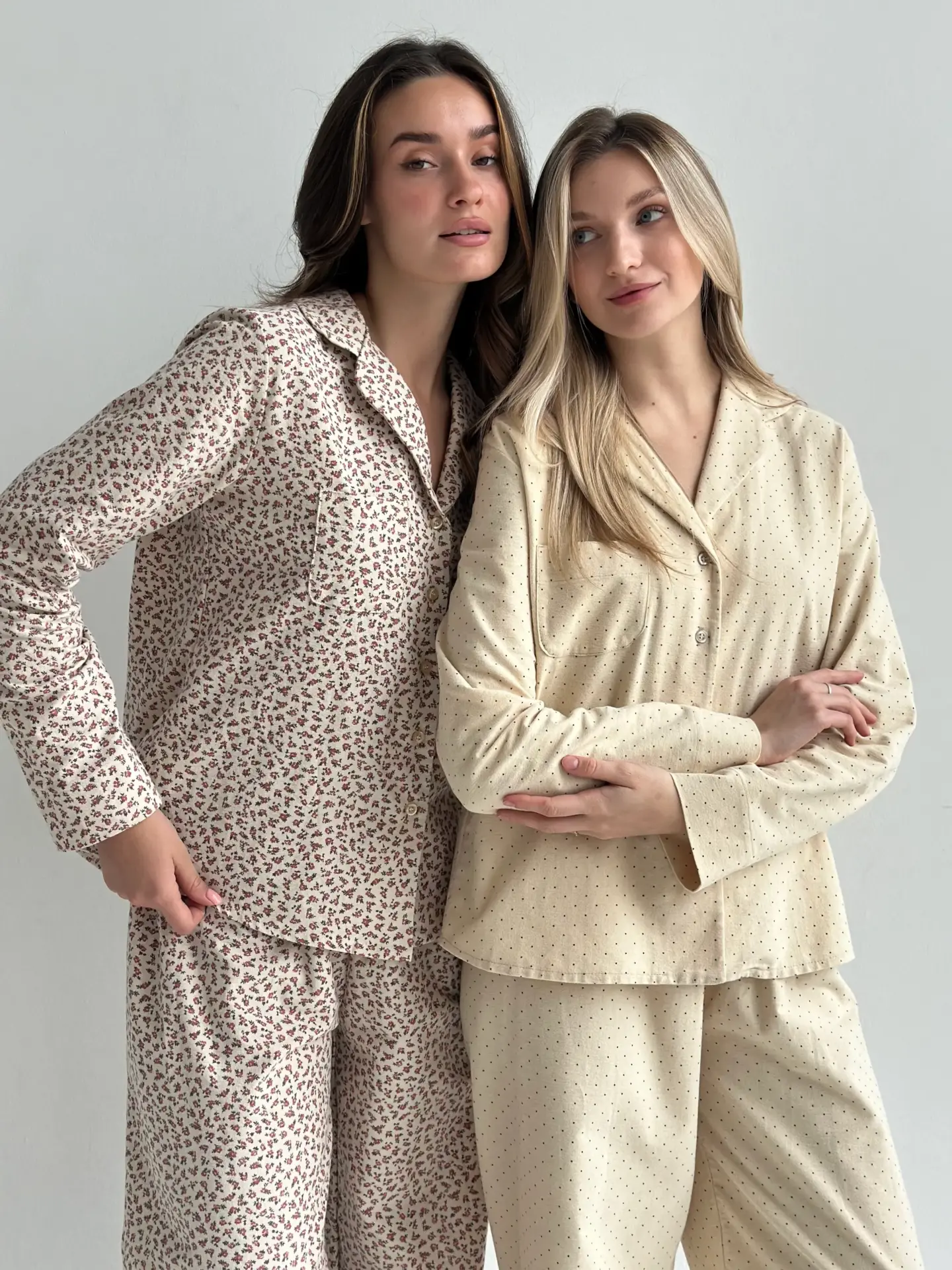 Фланель піжамний комплект "бордова квітка" на бежевому