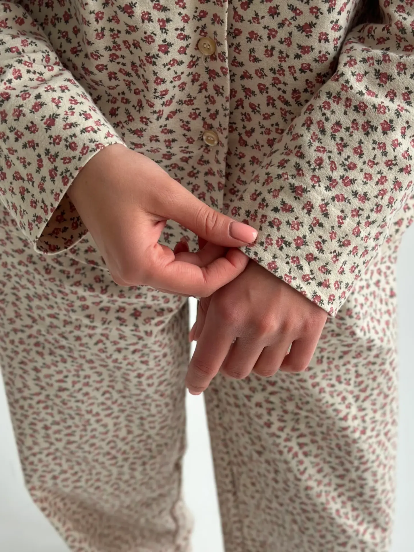 Фланель піжамний комплект "бордова квітка" на бежевому