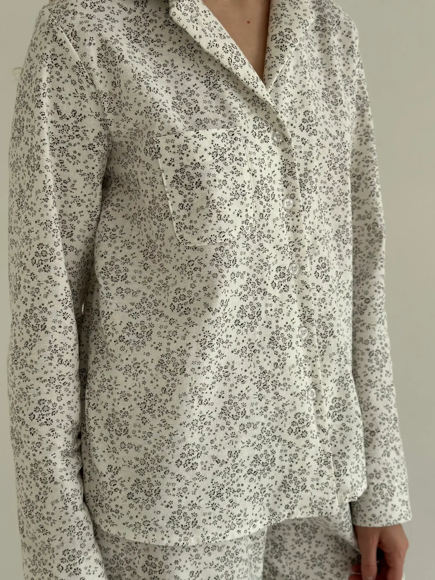 Фланель піжамний комплект "Листя" на білому