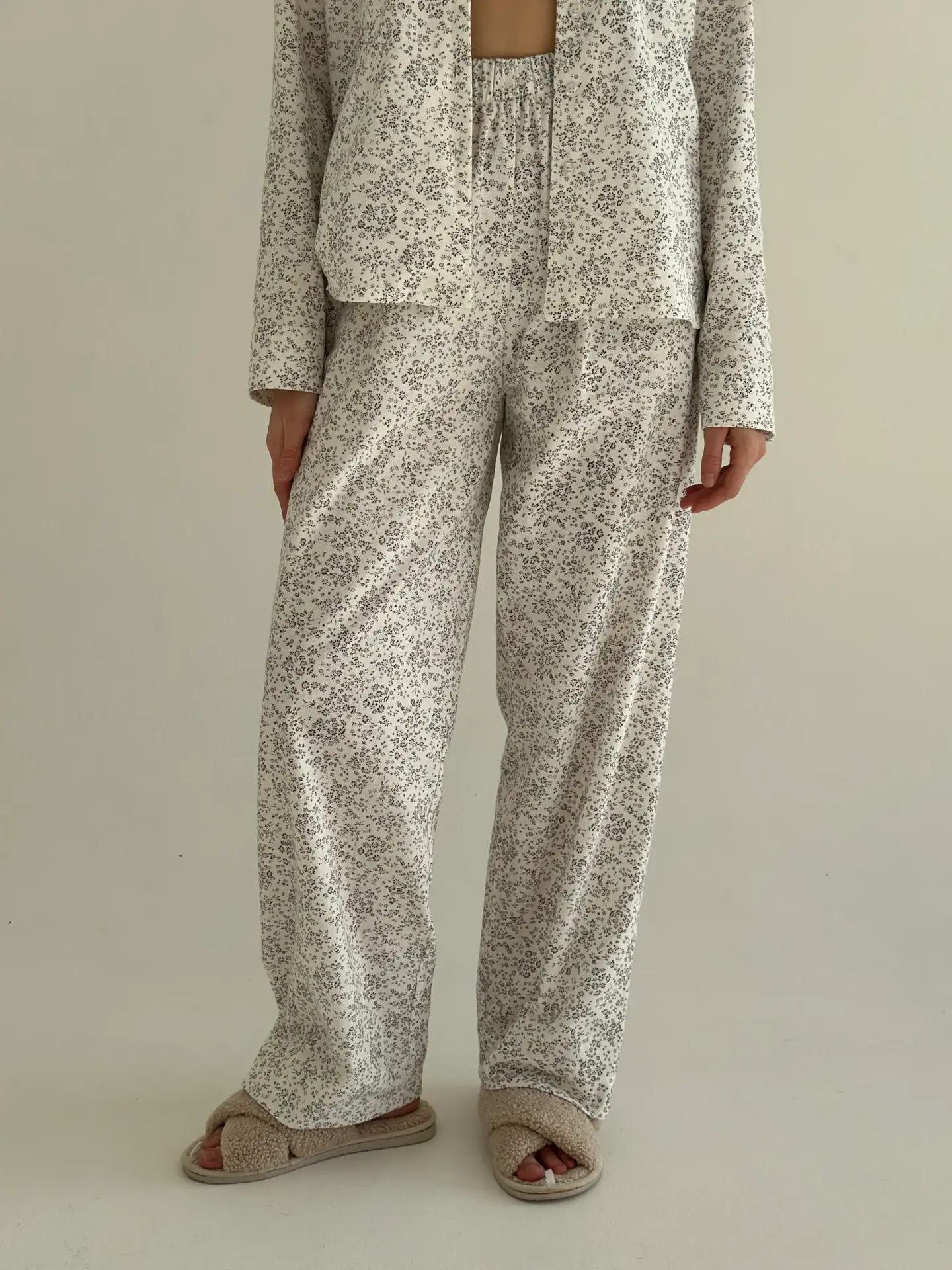 Фланель піжамний комплект "Листя" на білому