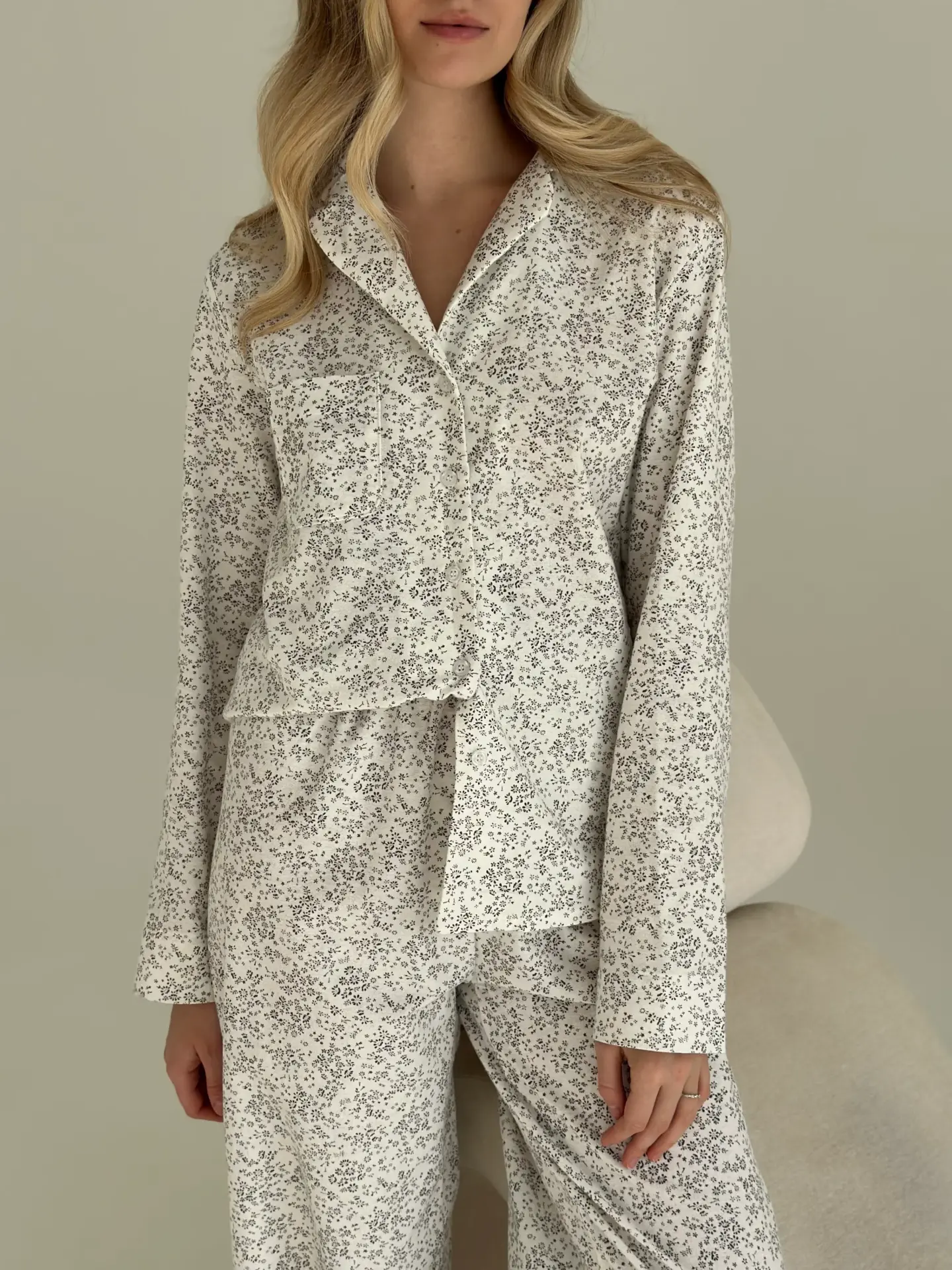 Фланель піжамний комплект "Листя" на білому