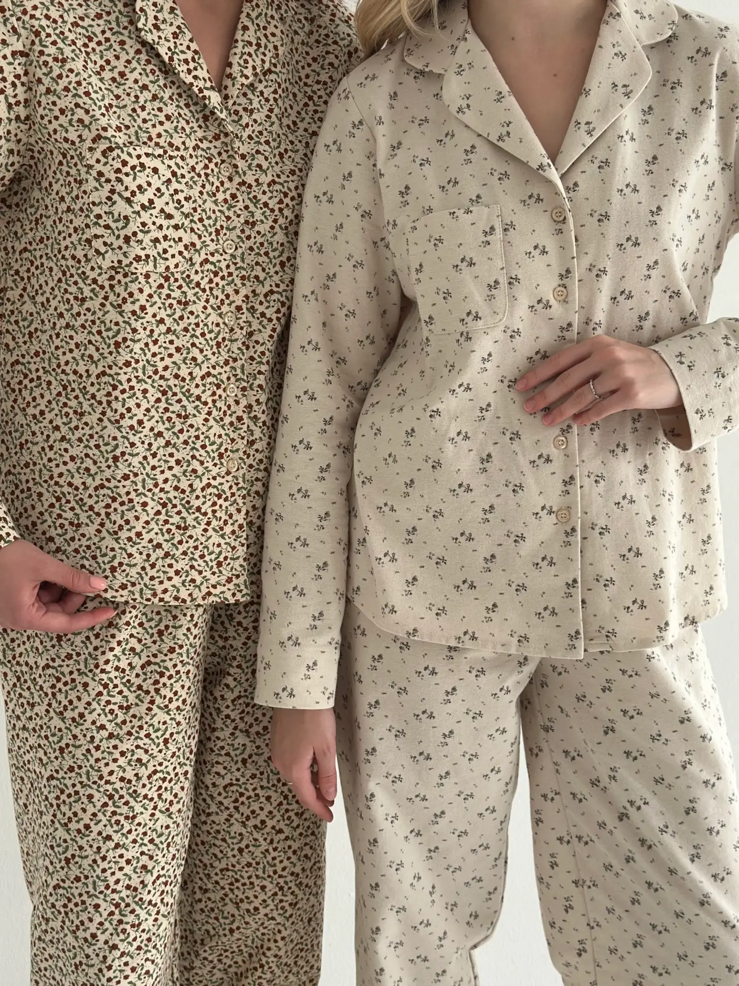 Фланель піжамний комплект "бордово-зелені квіти" на молочному