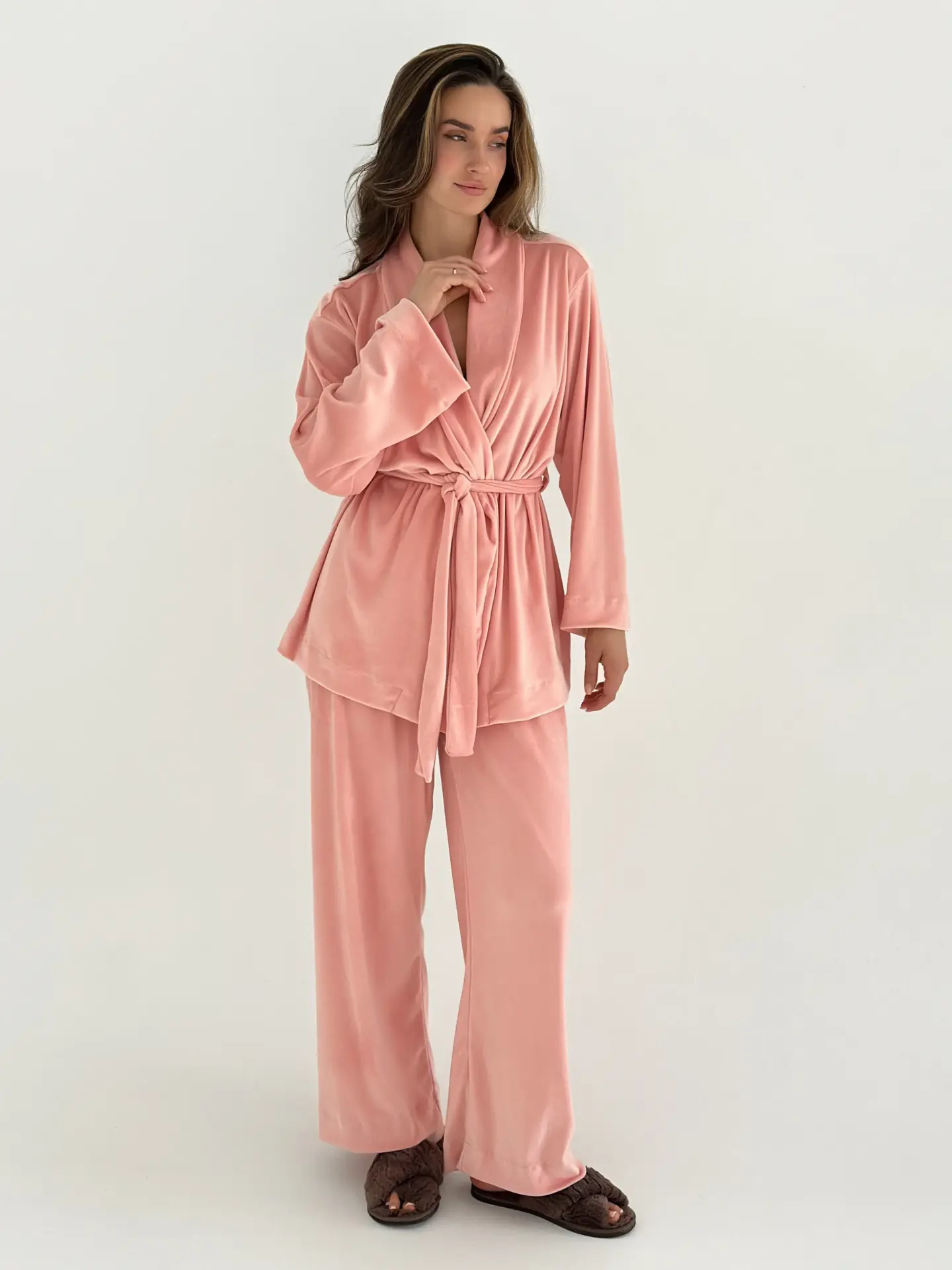 Костюм плюш штани та кофта на запах комір шаль рожевий