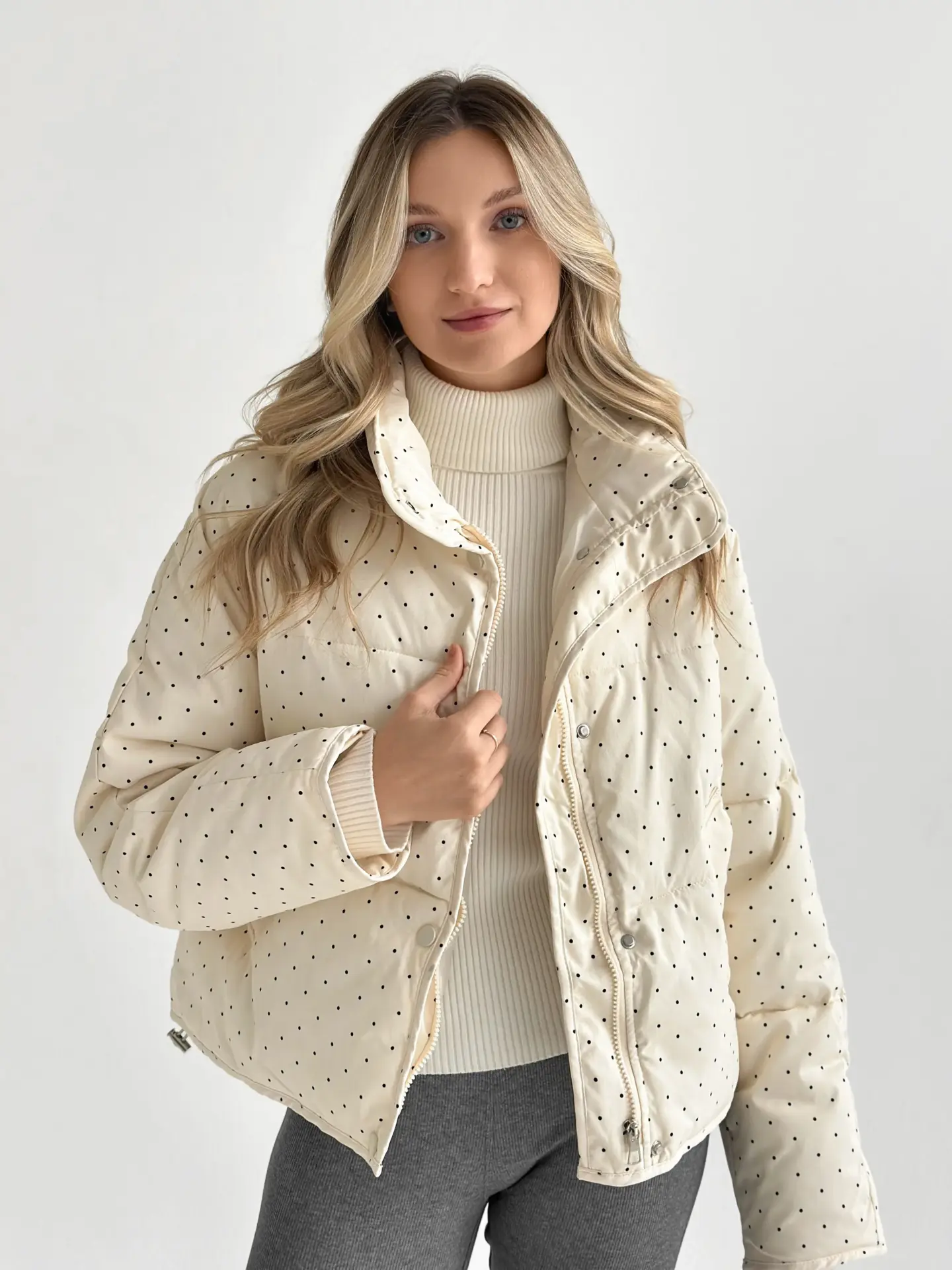 Куртка дута з коміром у горох молочна onesize