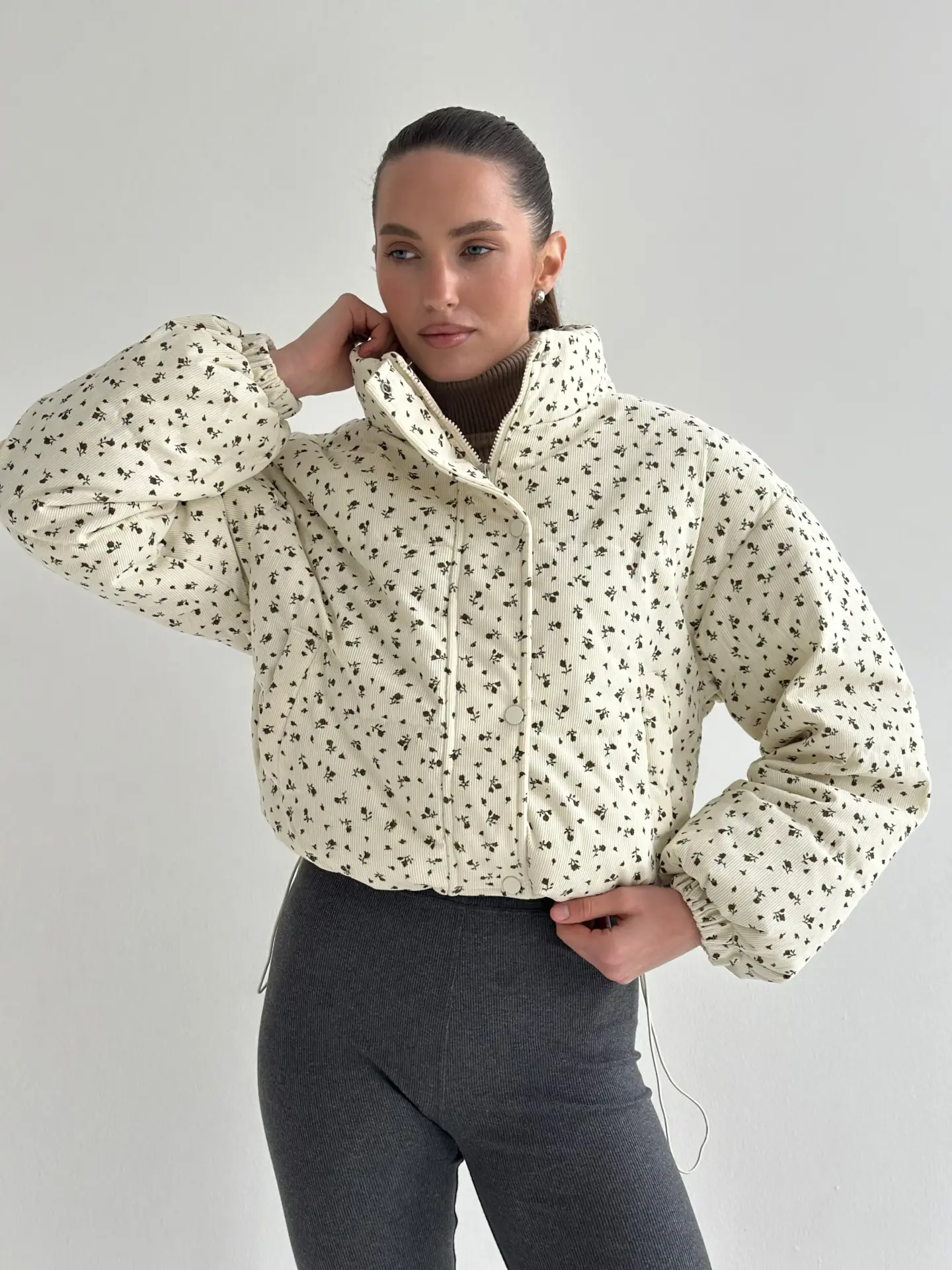 Куртка вельвет з коміром у квітку молочна onesize