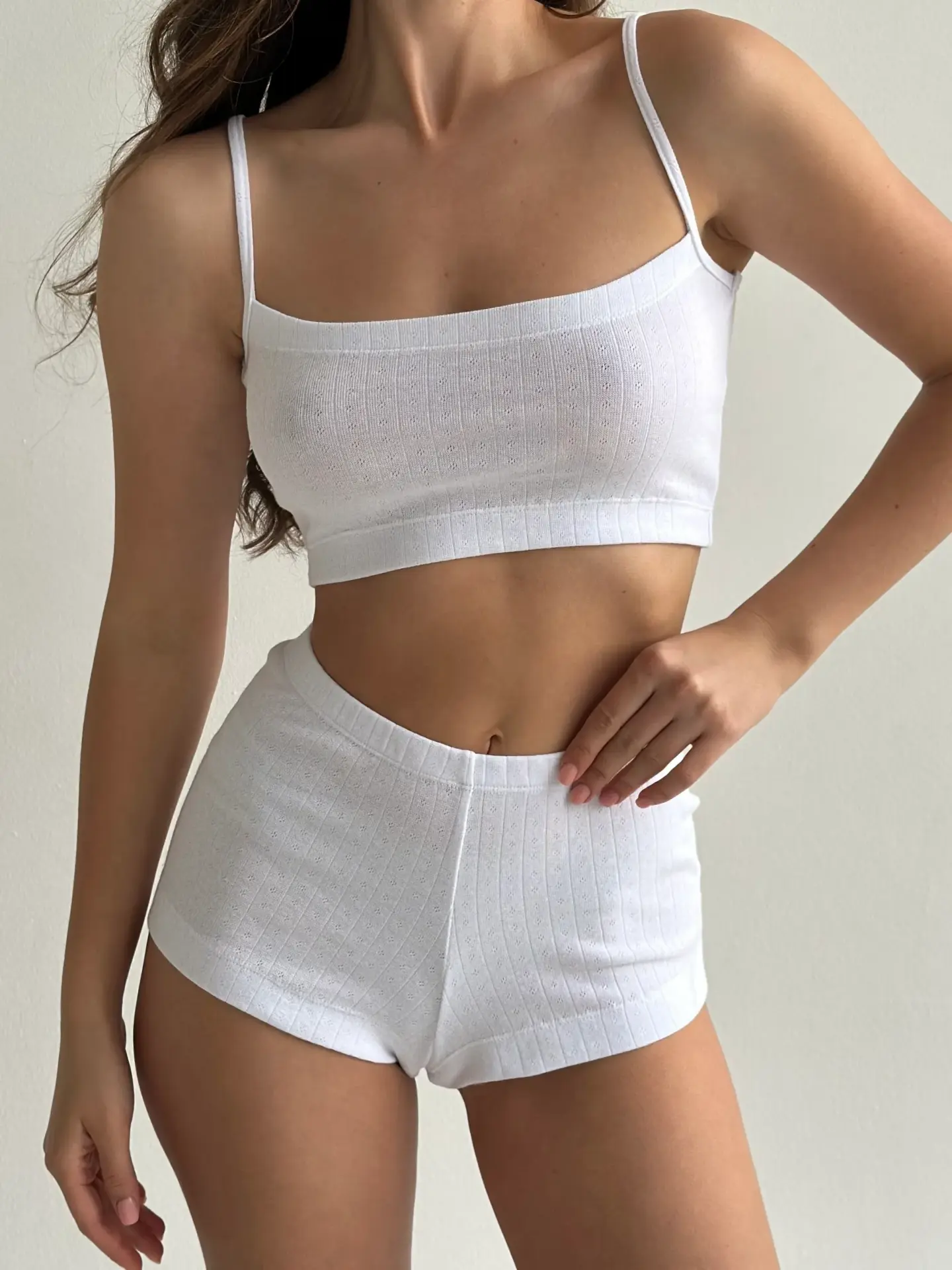 Рібана комплект Топ на бретелях та шорти Міні білий