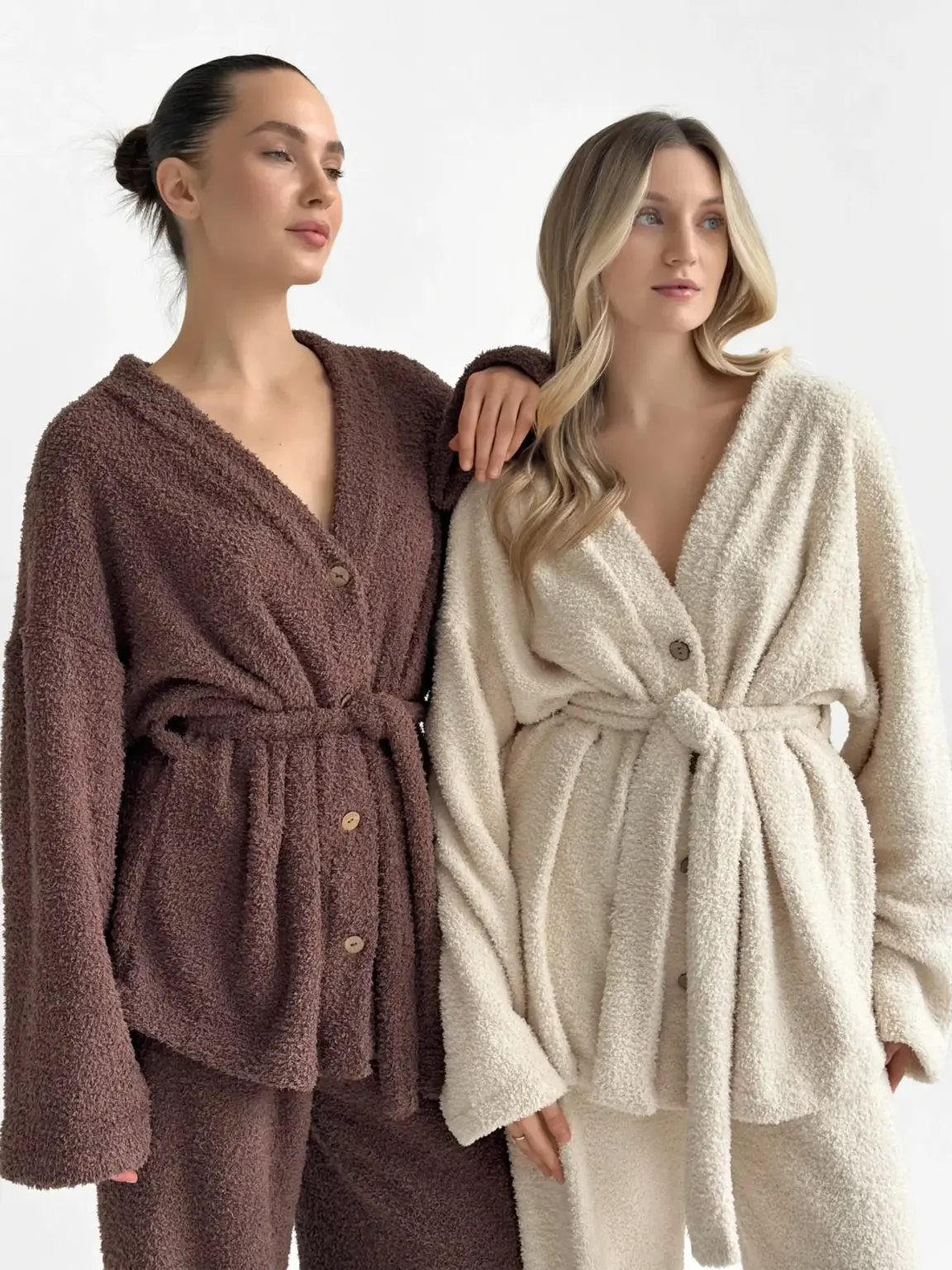 SOFT махра Кофта на гудзиках молочна