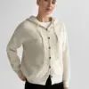 Кардиган з капюшоном на коричневих ґудзиках молочний