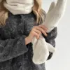 Рукавиці Teddy білий колір