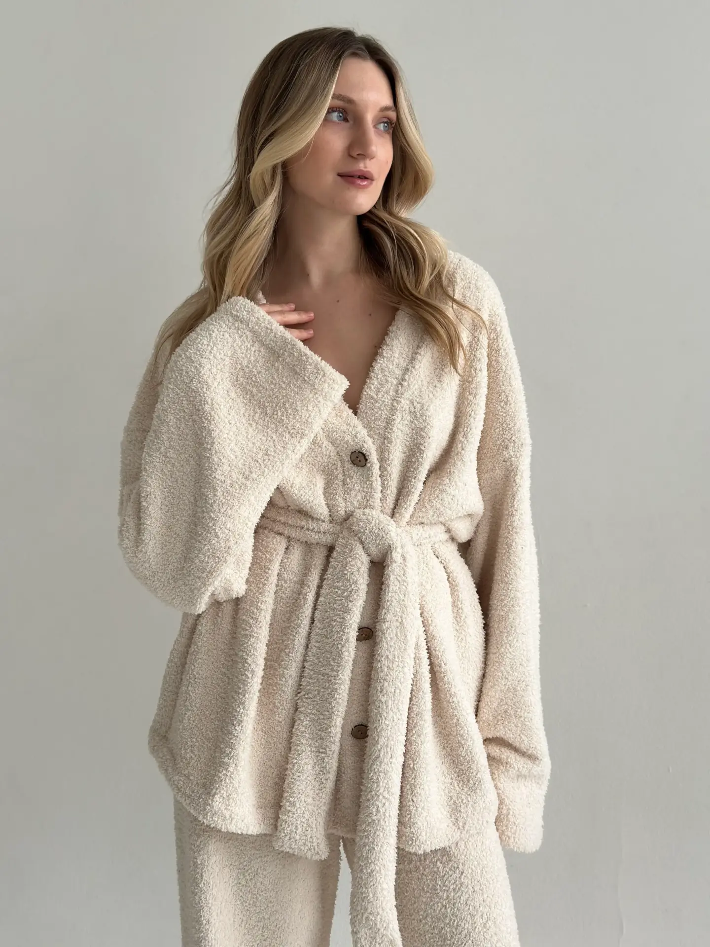 SOFT махра Кофта на гудзиках молочна