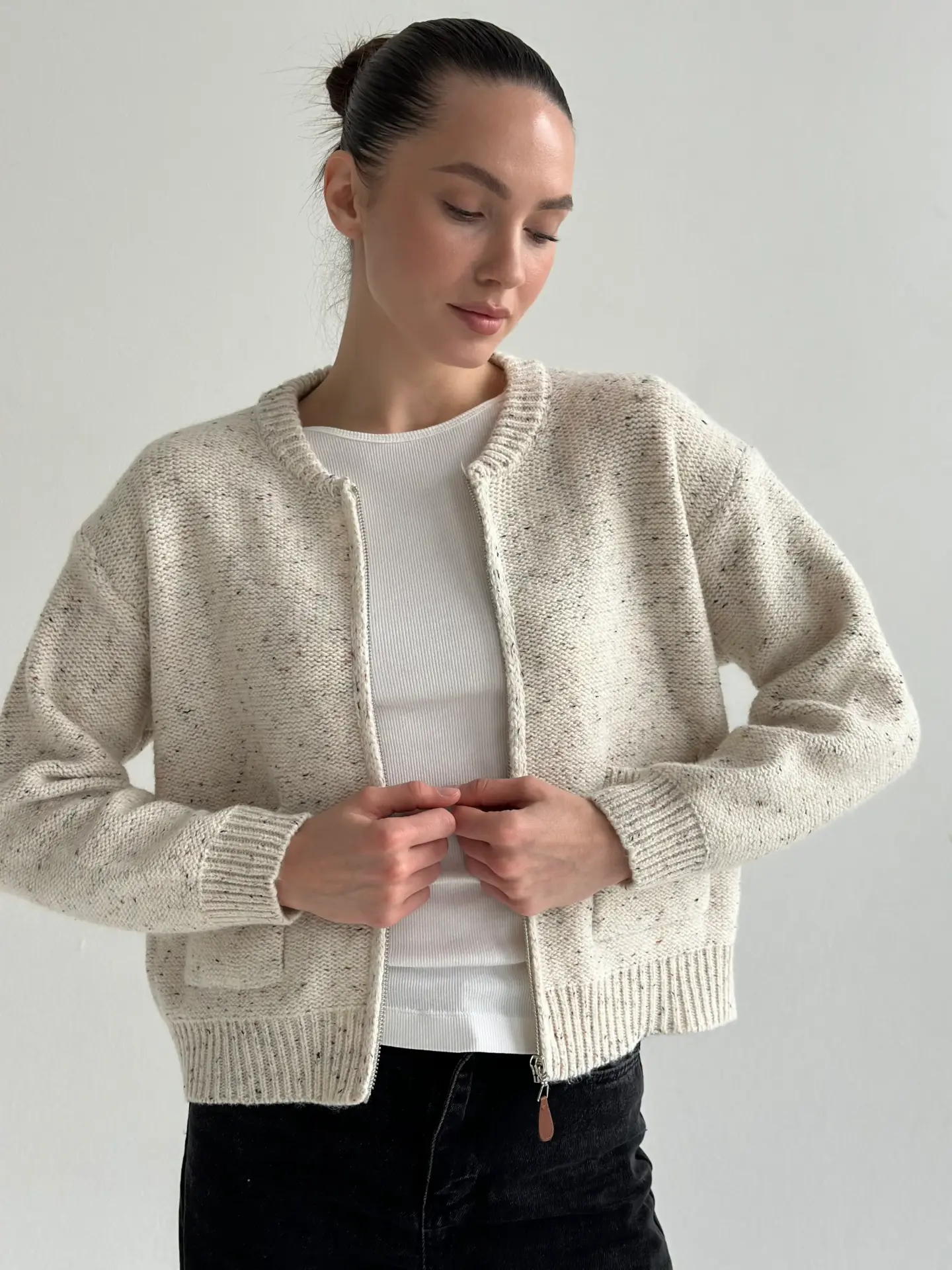 Кардиган вовняний на блискавці молочний