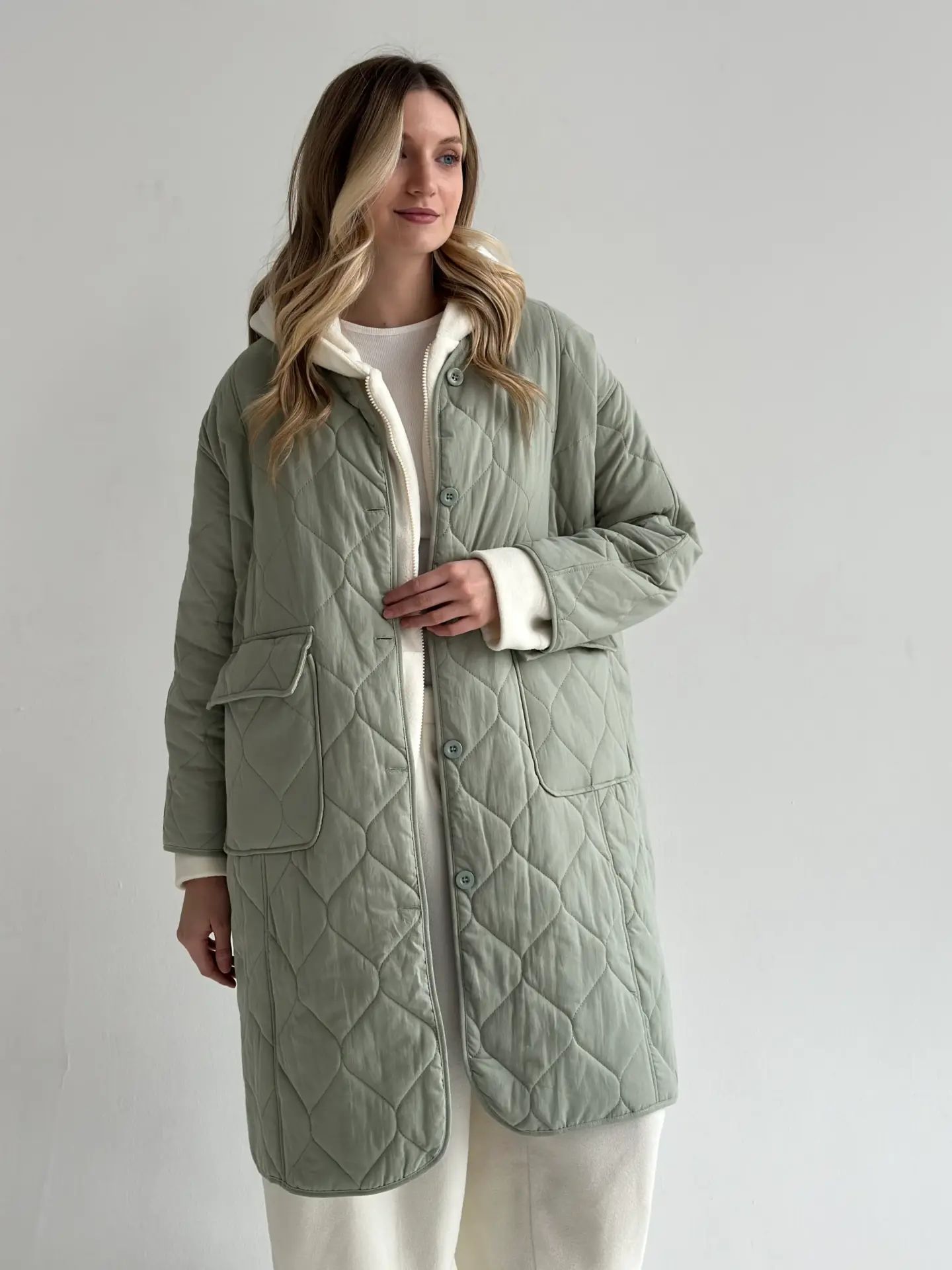 Пальто стьобане демісезонне оливкове