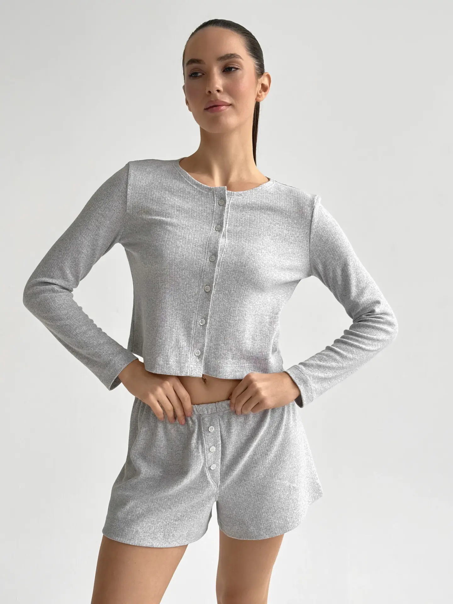 Рібана комплект лонгслів (з гудзиком) та шорти (з гульфіком) сірий