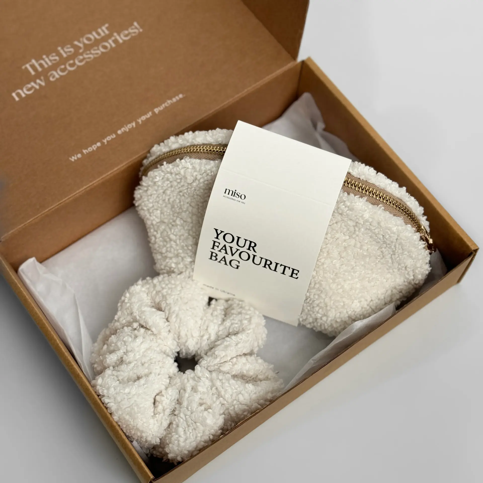 Набір Тедді  резинка та мала косметичка колір білий