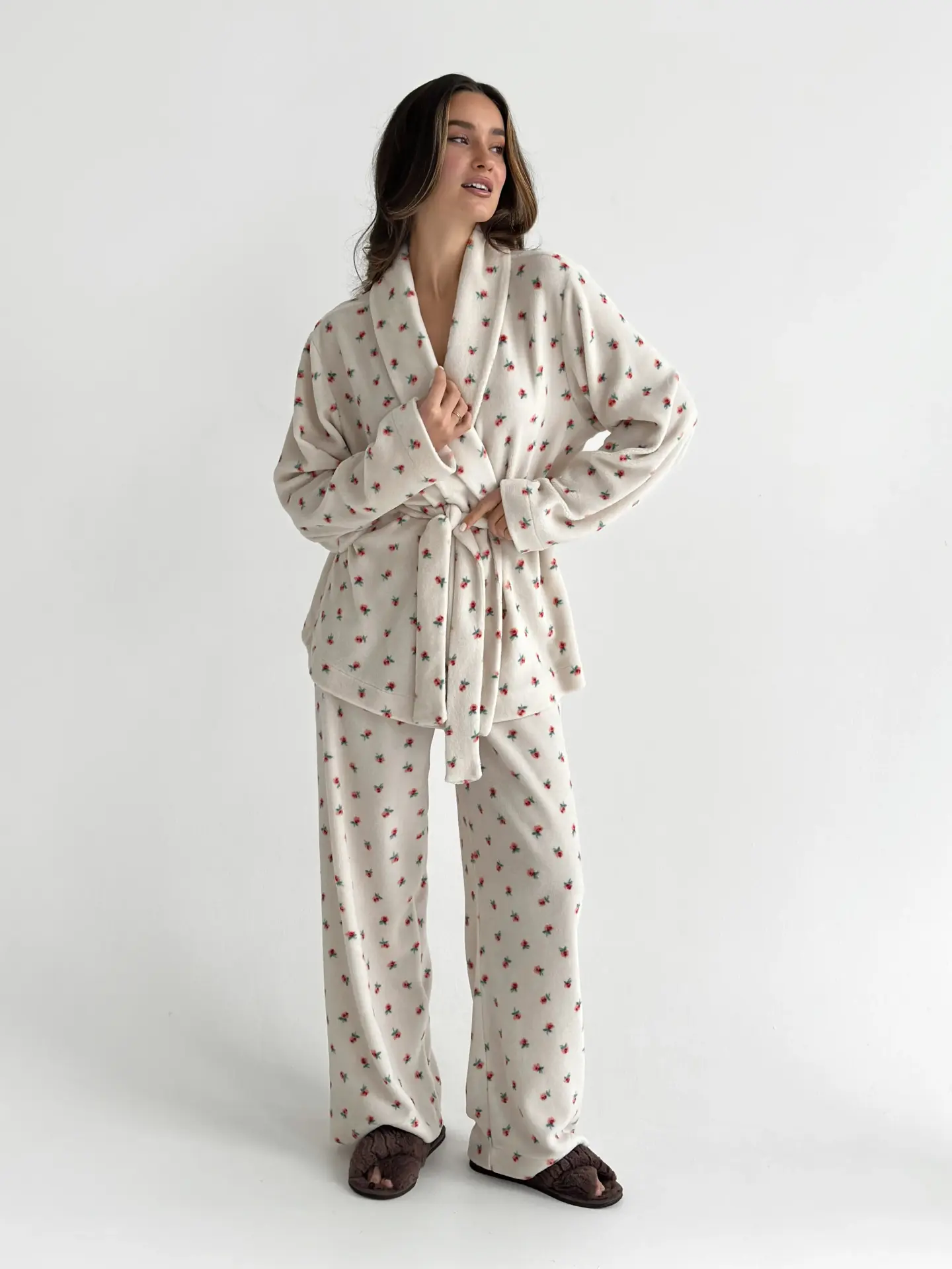 Корал велюр Костюм штани та кофта на запах шаль троянда на молочному