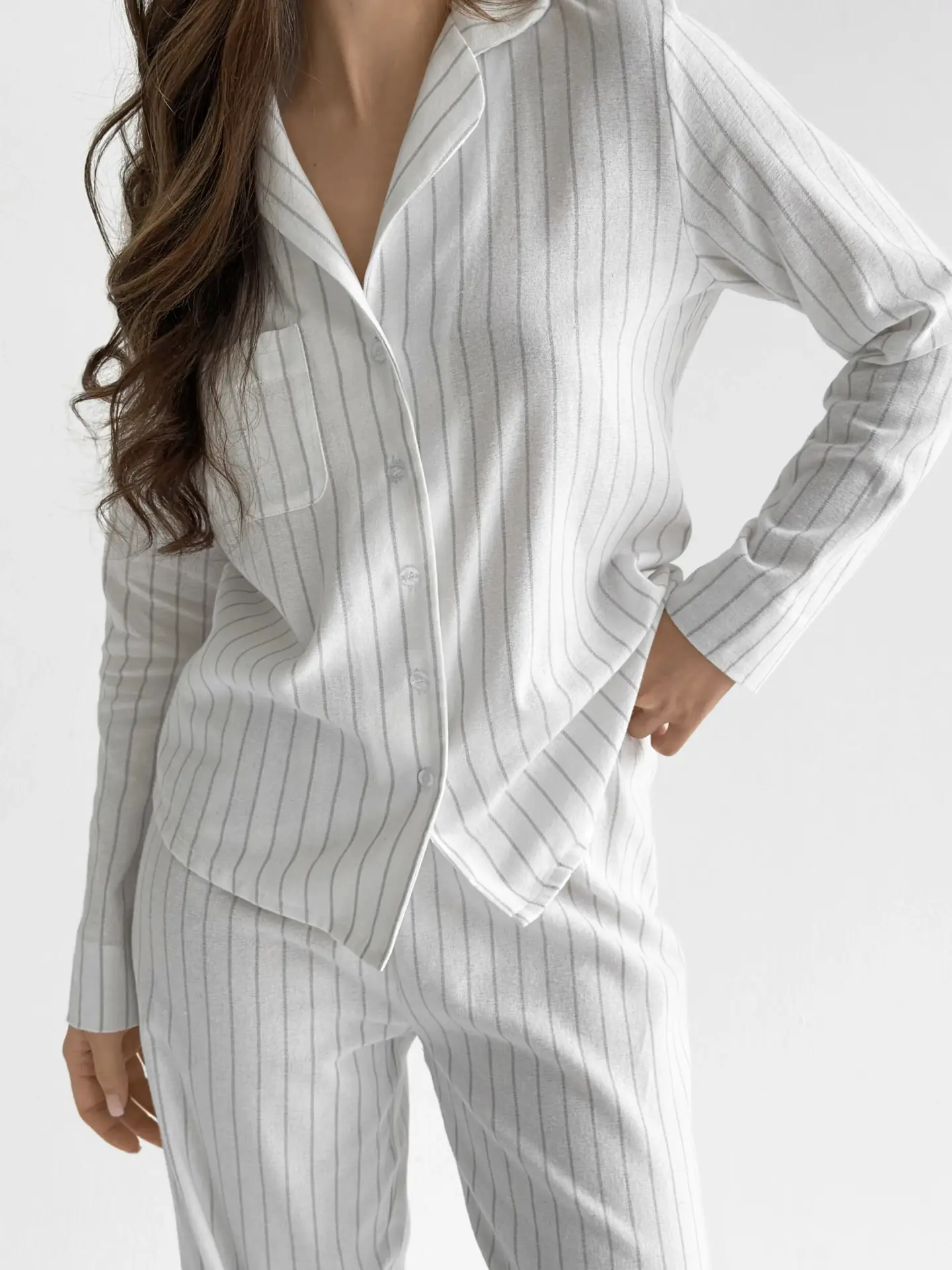 Фланель піжамний комплект “сіра смужка” на молочному