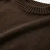 Светр в'язаний коричневий