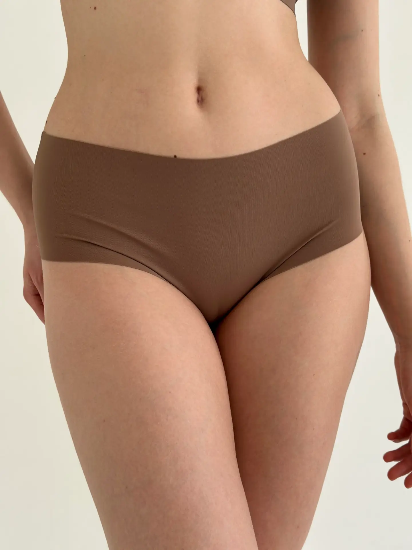 Білизна трусики бріфи безшовні капучино