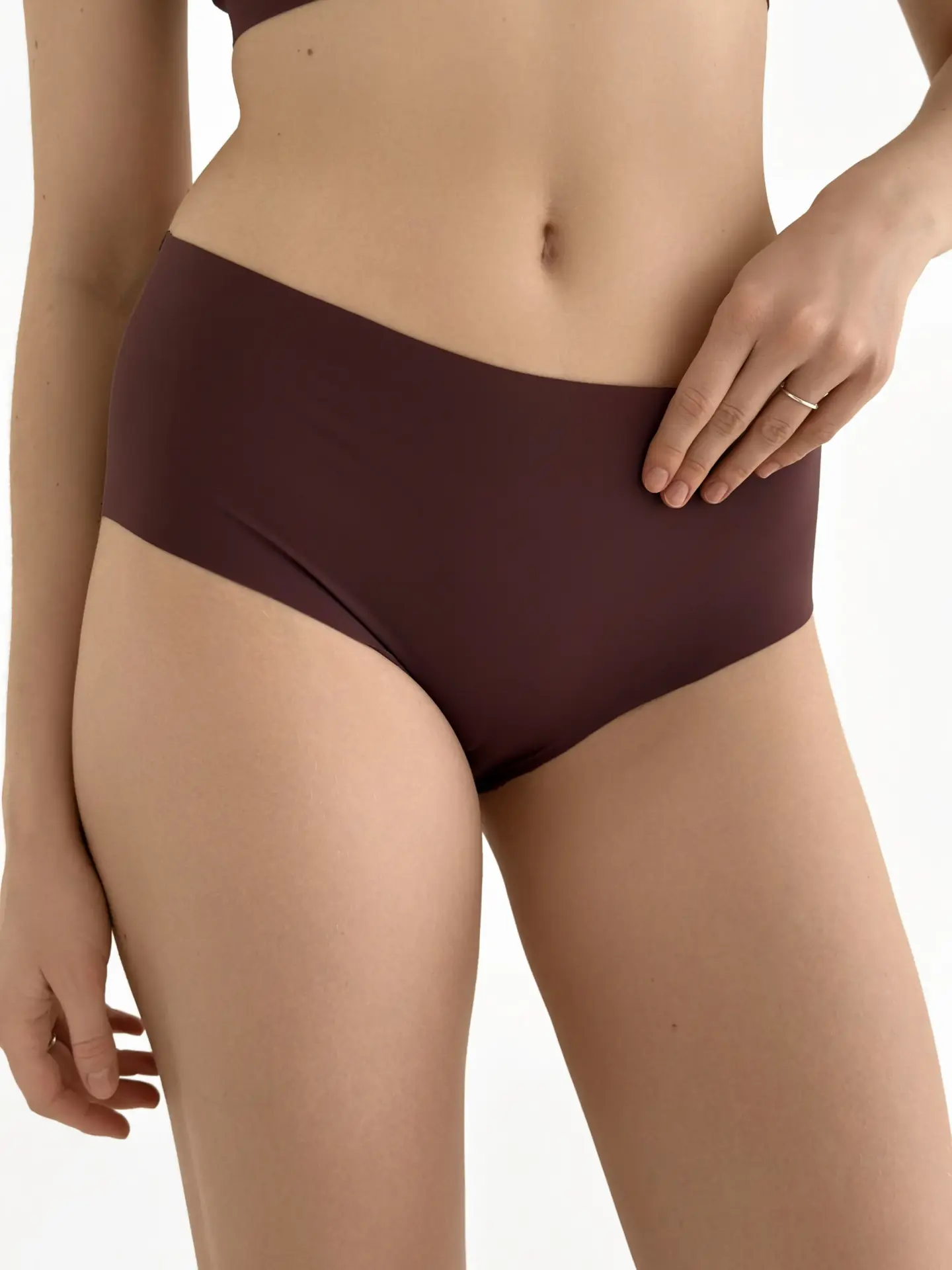 Білизна трусики бріфи безшовні коричневі