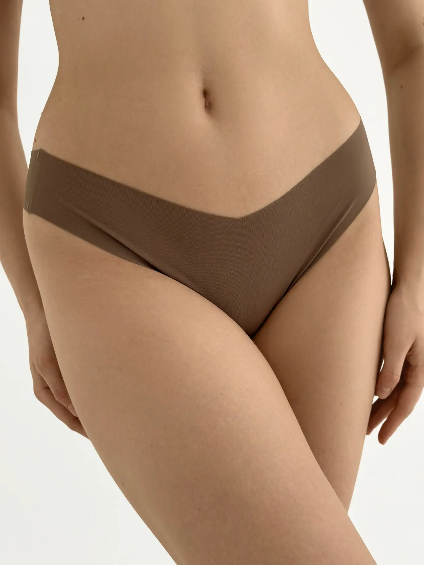 Білизна трусики стрінги безшовні капучино