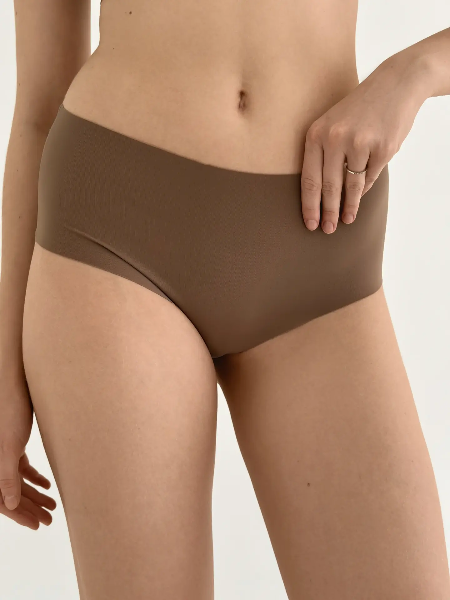 Білизна трусики бріфи безшовні капучино