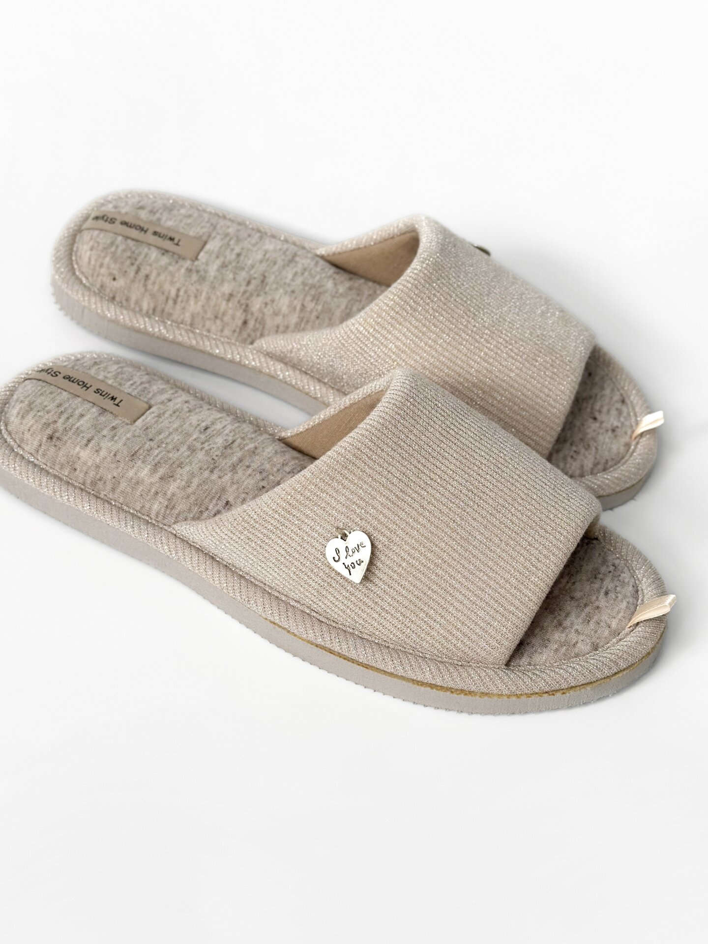 Відкриті світлі капці з люрексу на твердій підошві EVA (з дефектами)