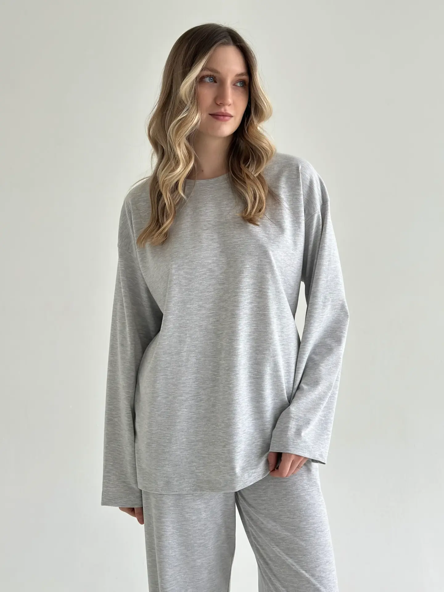 Трикотаж Кулір комплект лонгслів широкий та штани сірий