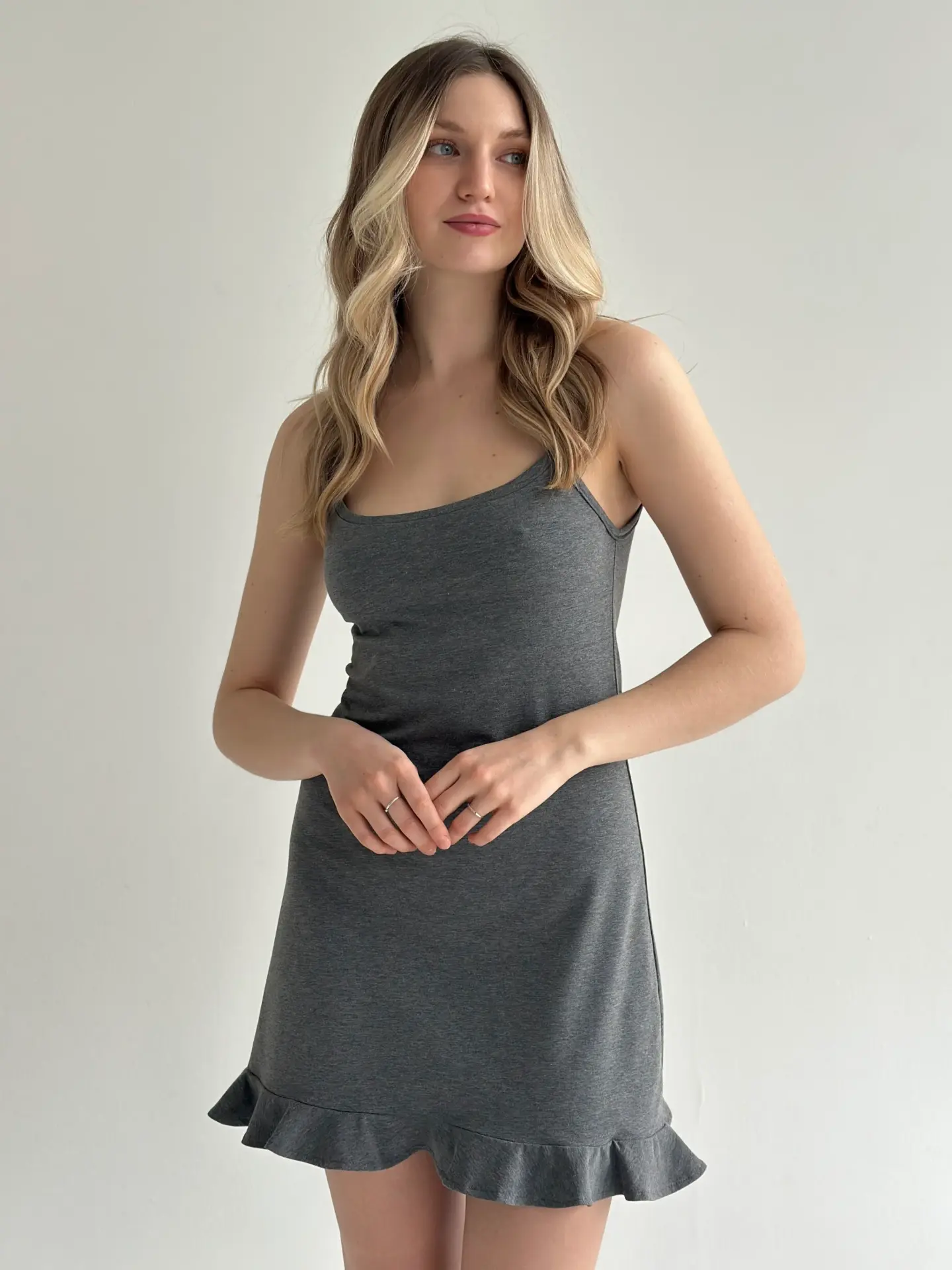 Трикотаж Кулір сукня для сну з рюшем антрацит