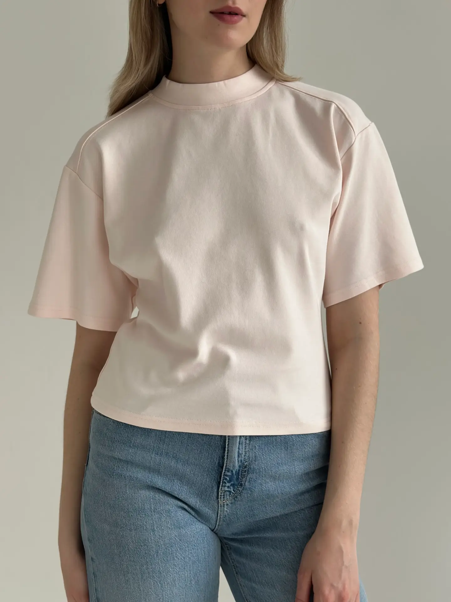 Футболка приталена рожева