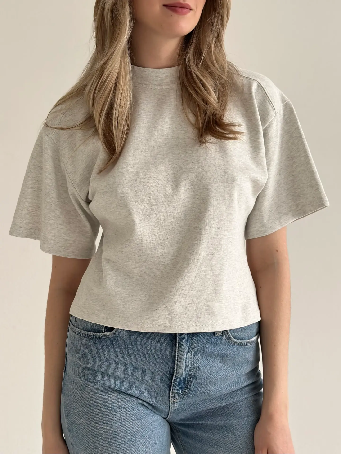 Футболка приталена котон бежева